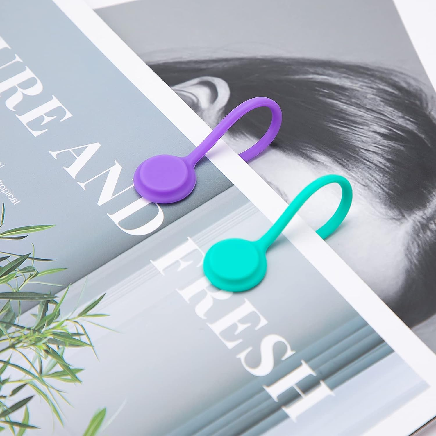 16Pcs Magnetic Twist Ties Magnetic Cable Ties Clips Cable Straps Cord Ties Organizers Silicone Reusable Cable Ties for Cable Earphone Line USB Cables Charging Cords Pens Key Chains (8 Colors) image number 3