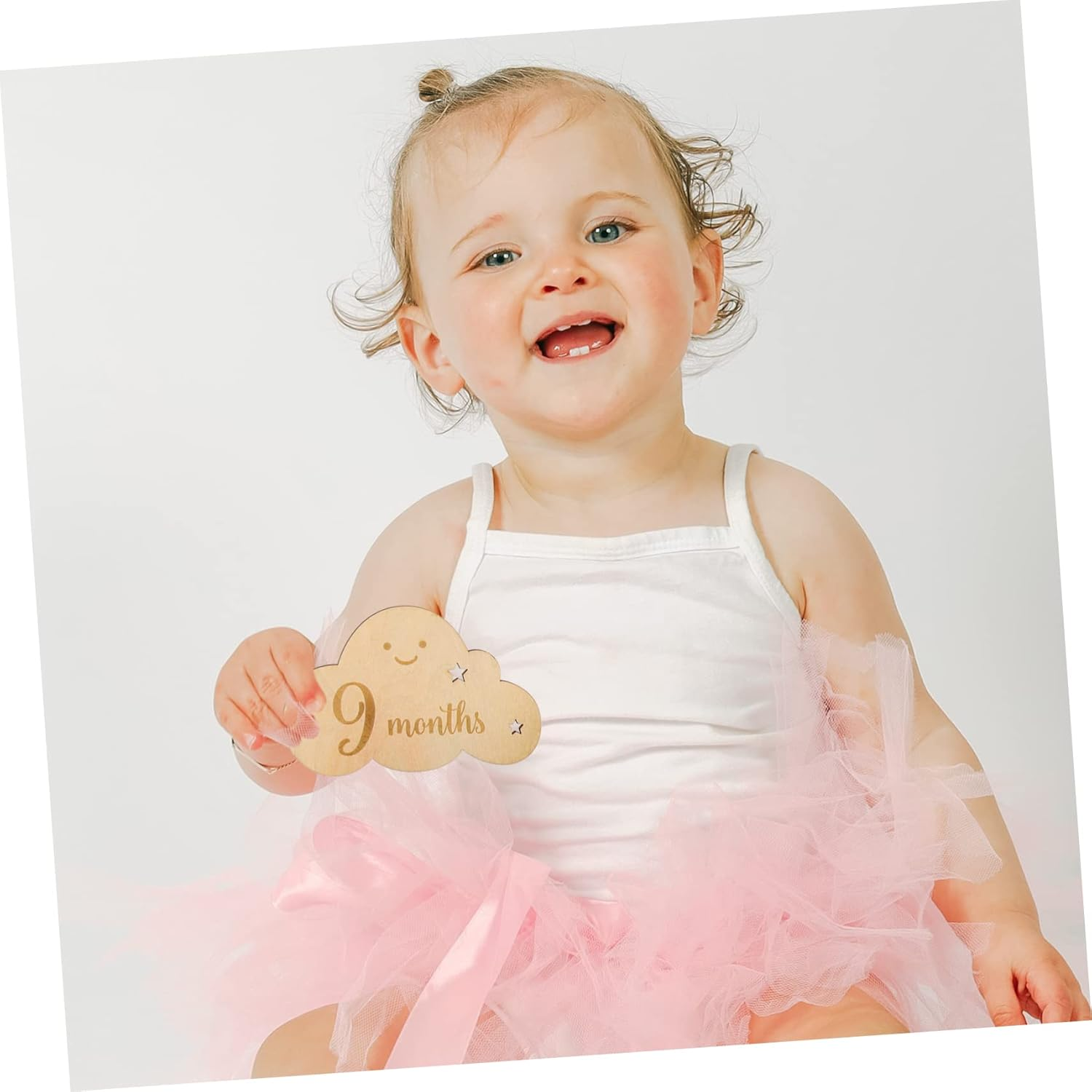 MAGICLULU Wooden Growth Cards 8-Piece Set for Newborns Monthly Discs Baby Announcement Signs for Showers image number 1