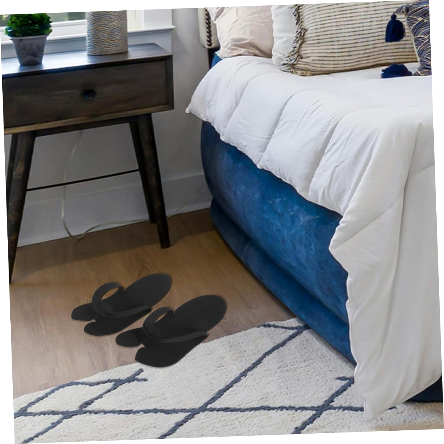 CALLARON 48Pairs Disposable Spa Slippers Eva Pedicure Sandals for Hotels and Salons Comfortable for Men and Women Random Colors Guest Footwear image number 4