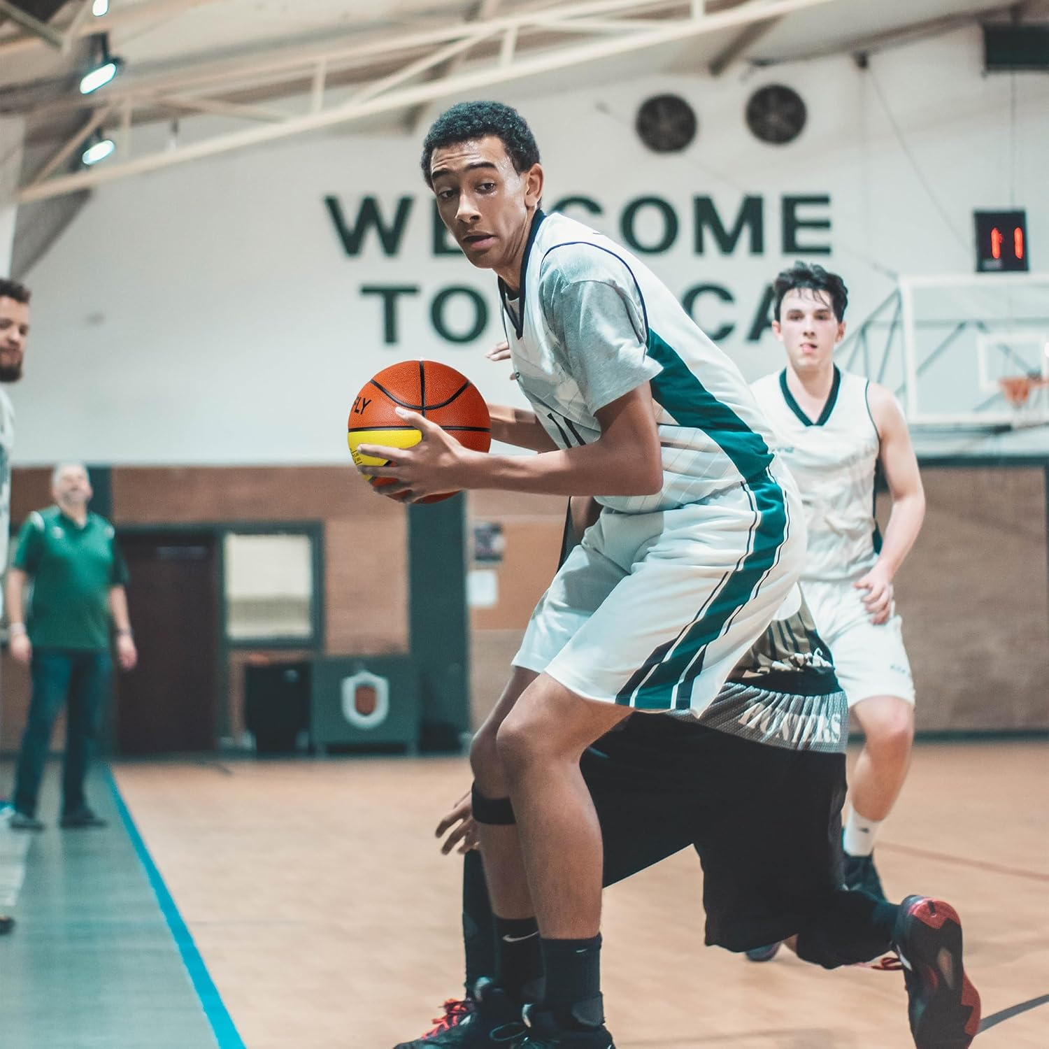 Weighted Basketball 1.3Kg/3Lbs Size 7 - Auxiliary Heavy Basketball for Indoor and Outdoor Training, Improving Dribbling and Ball Control image number 5