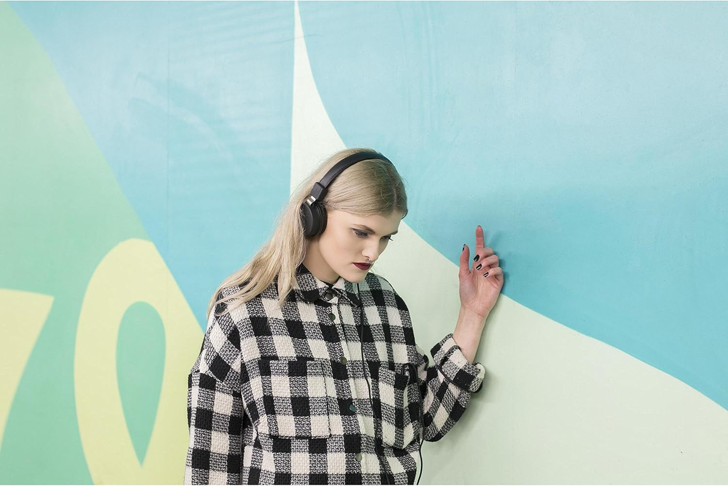 Kitsound Kit Sound Toronto Travel Wired Overhead Headphone Black KSTORBK image number 5