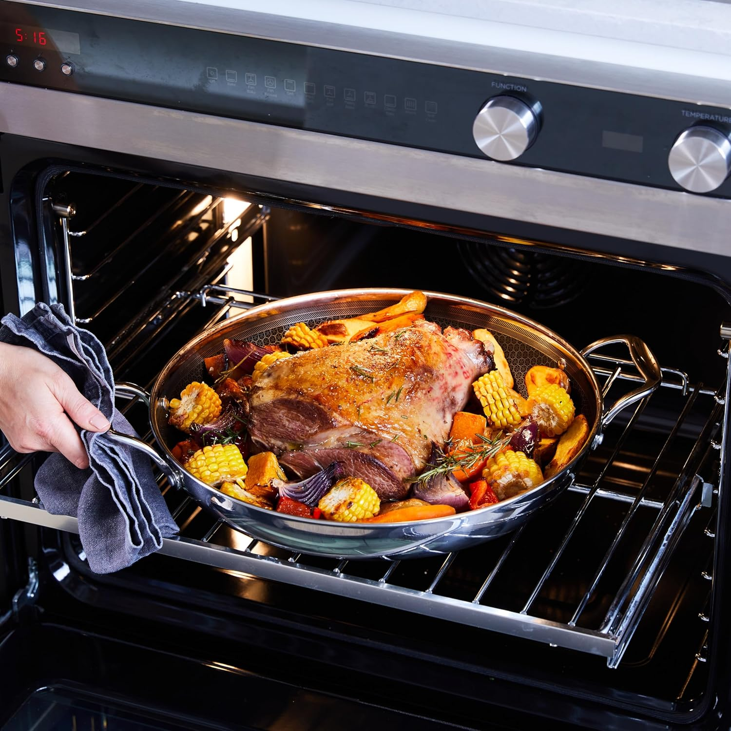 Stanley Rogers Matrix Roasting Pan 36Cm &ndash; Tri-Ply Stainless Steel Non-Stick Cookware for Oven and Induction Cooking &ndash; Premium Kitchen Pan for Roasting image number 5