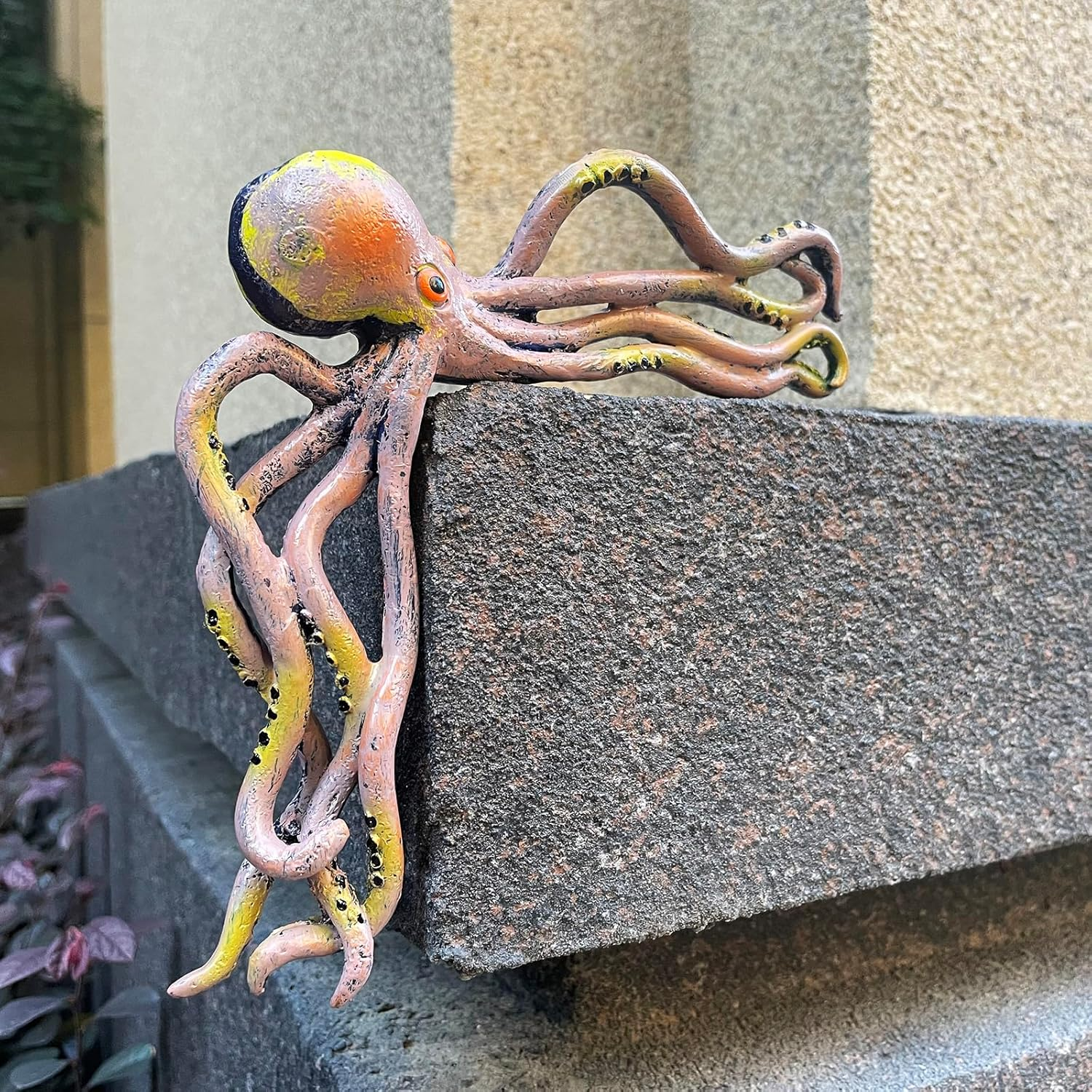 Cute Octopus Statue Door Sitter, 5.9 Inch Resin Sea Monster Figurines Wall Sculpture Coastal Beach Home Decor for Lake House Bar Bathroom Ocean Ornaments image number 4