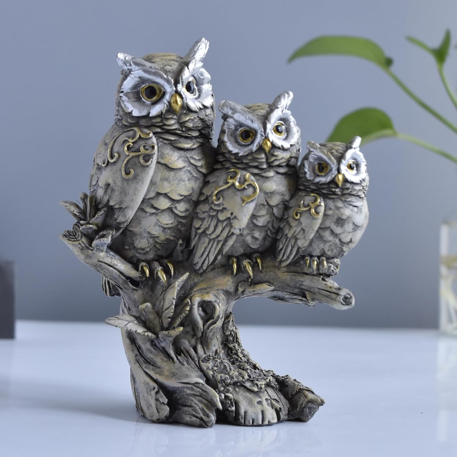 Owl Statue, Figurines Home Decor Accents Indoor Sculptures Small Decorative Objects Animal Sculptures for Bird Lovers Shelves Tv Cabinet Living Room (White)