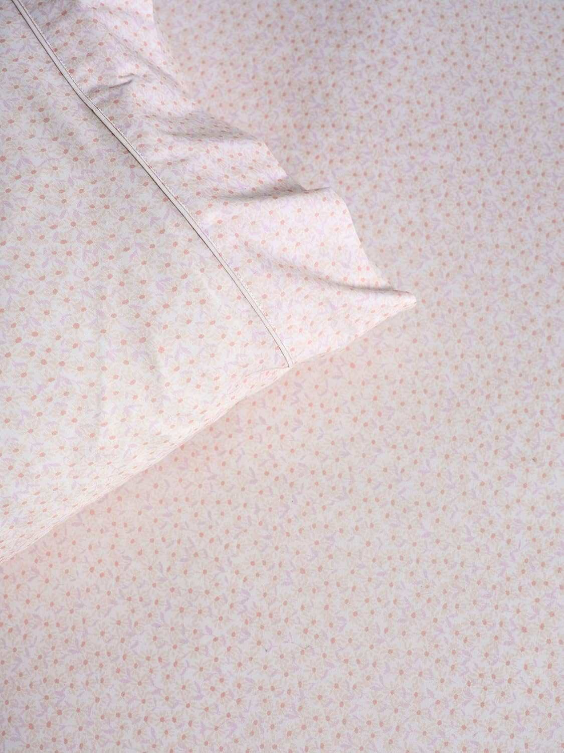 Linen House Kids Daisy Meadow Double Bed Fitted Sheet + Pillowcase Set image number 2