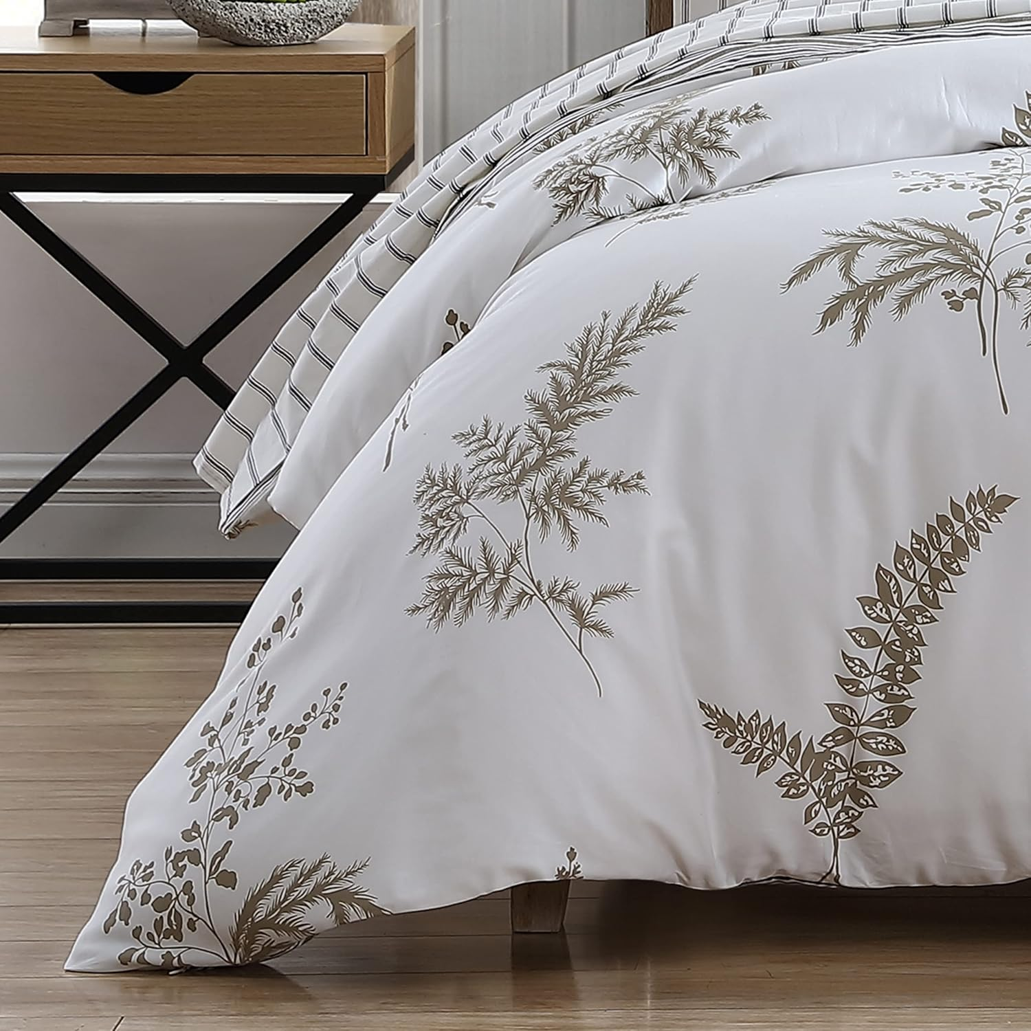 Stone Cottage - Queen Duvet Cover Set, Cotton Sateen Bedding with Matching Shams, Elegant Home Decor (Willow Tan/Beige, Queen) image number 4