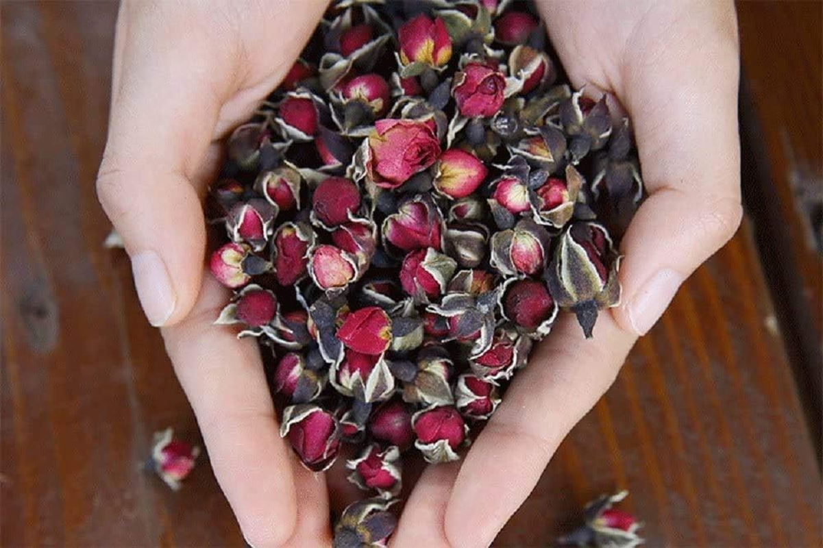 Tooget Fragrant Natural Deep Red Rose Buds Rose Petals Pure Dried Golden-Rim Rose Flowers Wholesale, Culinary Food Grade - 8 OZ image number 2