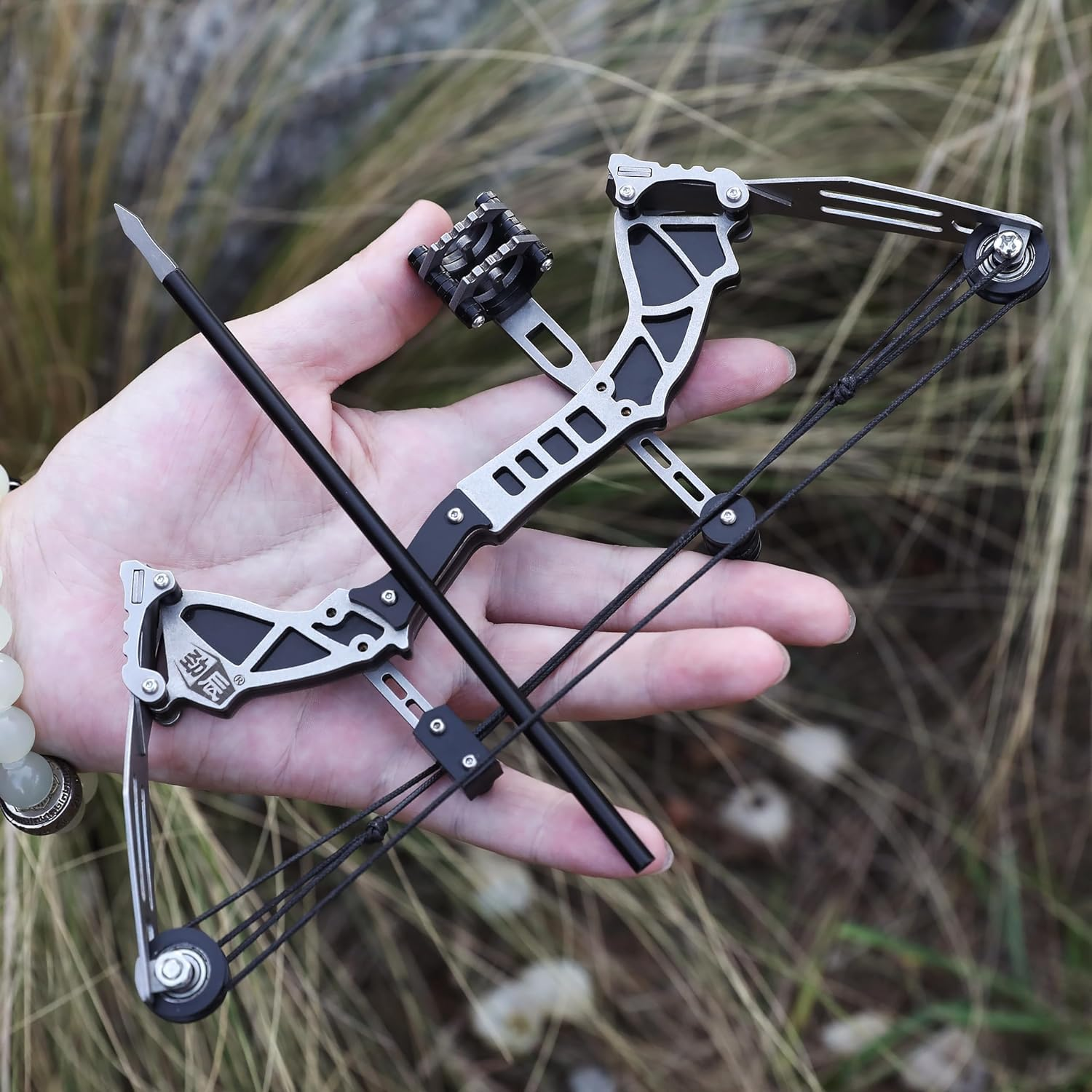 AMEYXGS 9.5Inch Mini Compound Bow Stainless Steel Includes 4/12 Arrows and Target Paper image number 3
