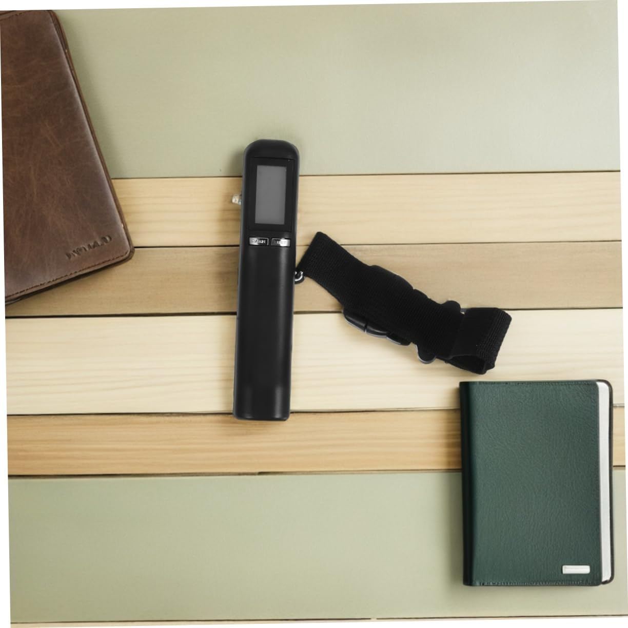 SAFIGLE 50Kg Electronic Luggage Scale Handheld Portable Travel Scale Accurate Digital for Suitcases Weighing Luggage Weight Travel Essential image number 5