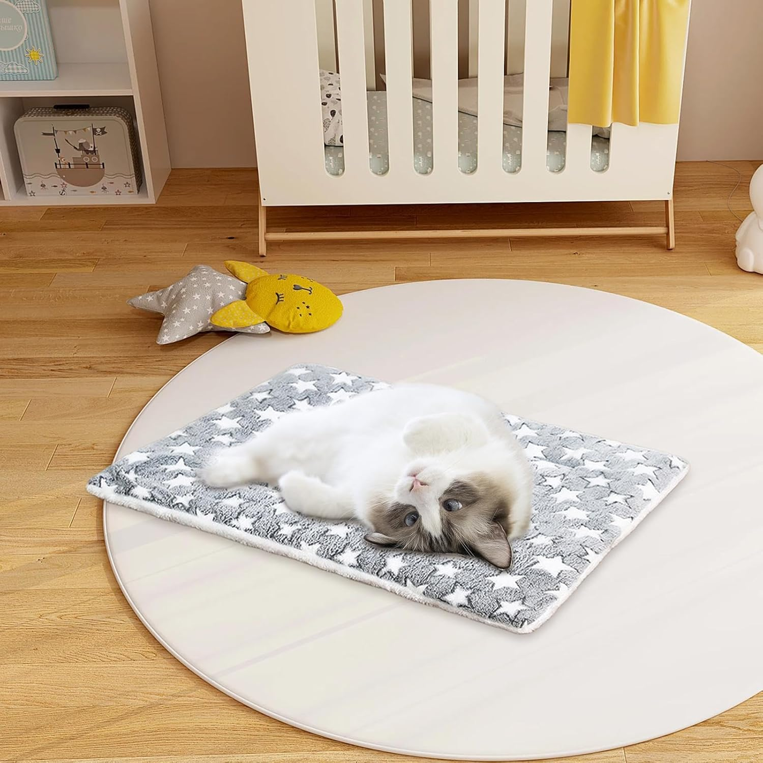 Qkbuza Warm Dog Bed for Winter,Warming Pet Bed - Self-Warming Cat Bed Pad, Thermal Cat and Dog, Cat Warmer Mat for Indoor Cats image number 3