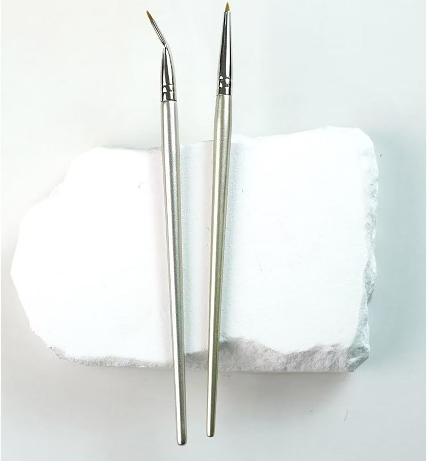 2Pcs Convenient Angled Eyeliner Brushes, Silver