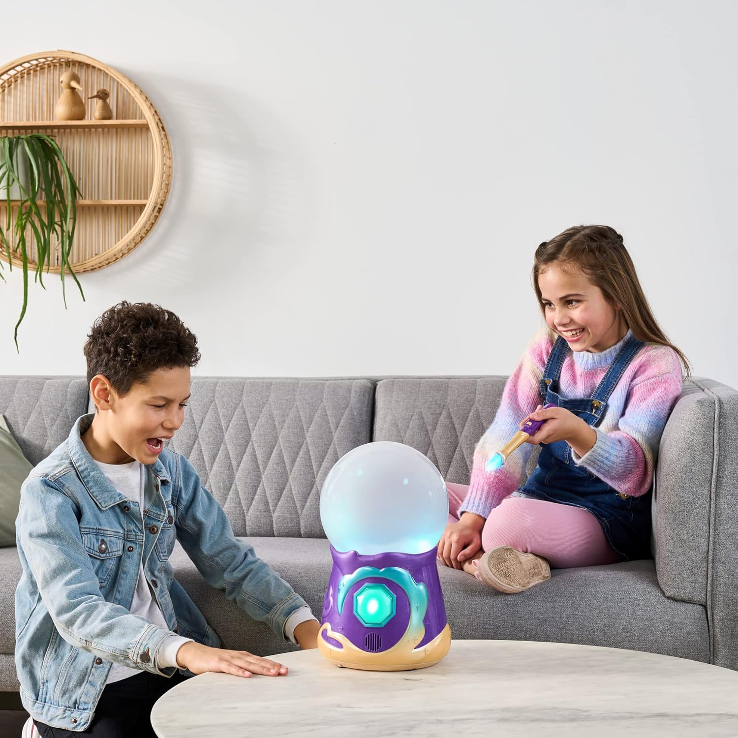 Magic Mixies Magical Misting Crystal Ball with Interactive 20.3Cm (8 Inch) Blue Plush Toy and 80+ Sounds and Reactions. image number 4
