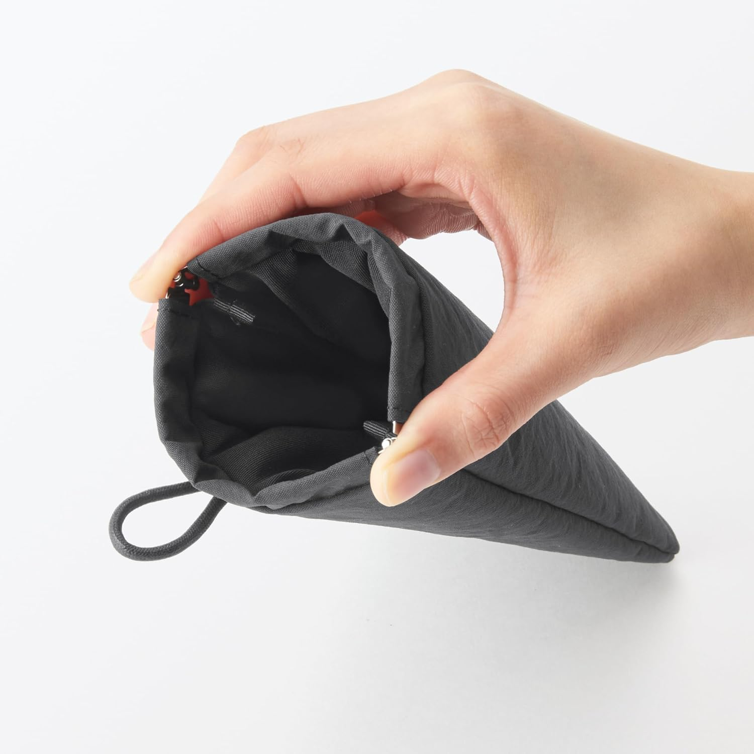 無印良品 リンクルナイロン 片手で開くフラットポーチ M image number 5