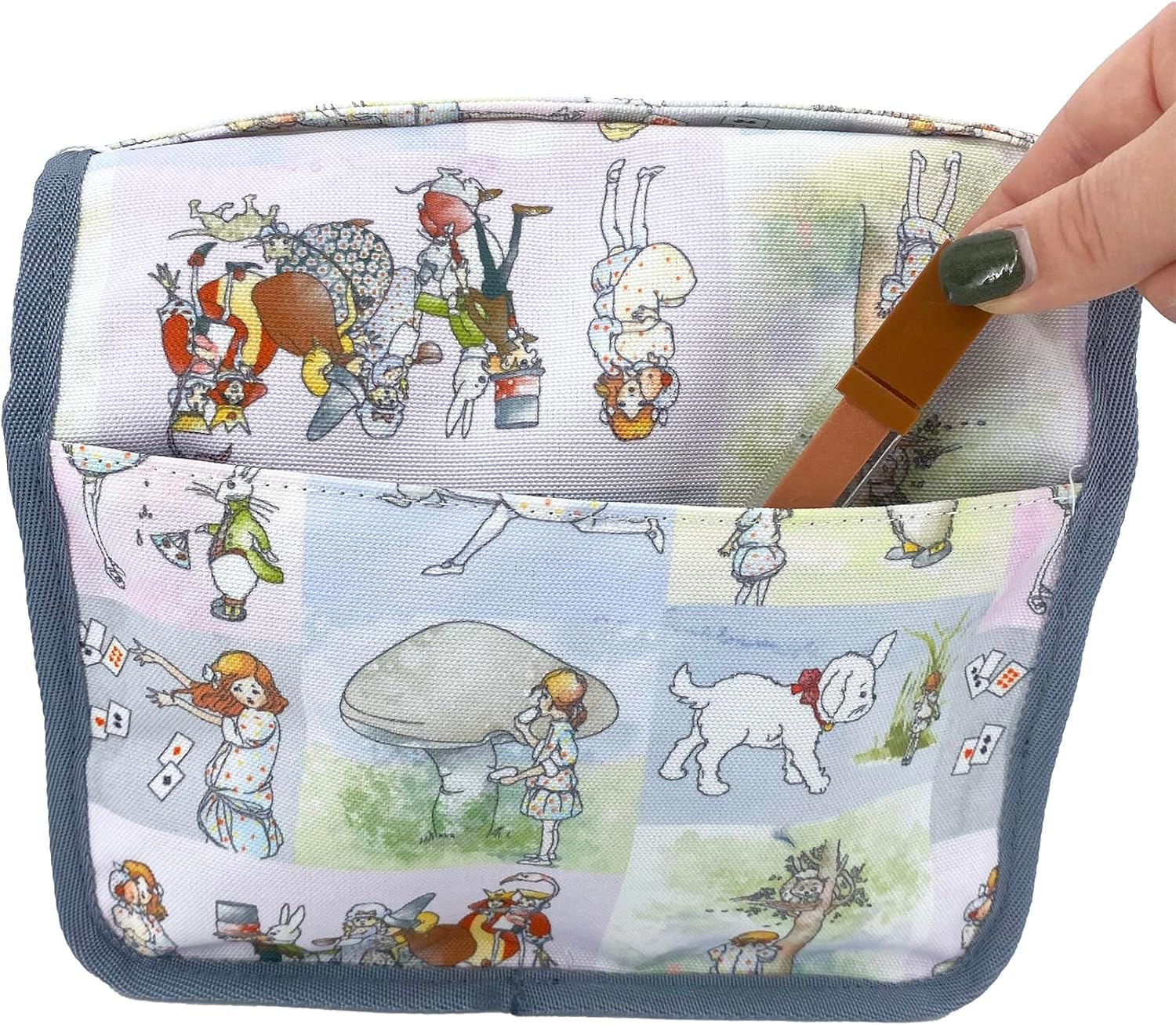 Young Spirit - Hanging Toiletry Bag for Women - Machine-Washable and Waterproof Travel Makeup Bag - Lightweight and Durable - Useful Gift Idea and Travel Accessories Organizer image number 5