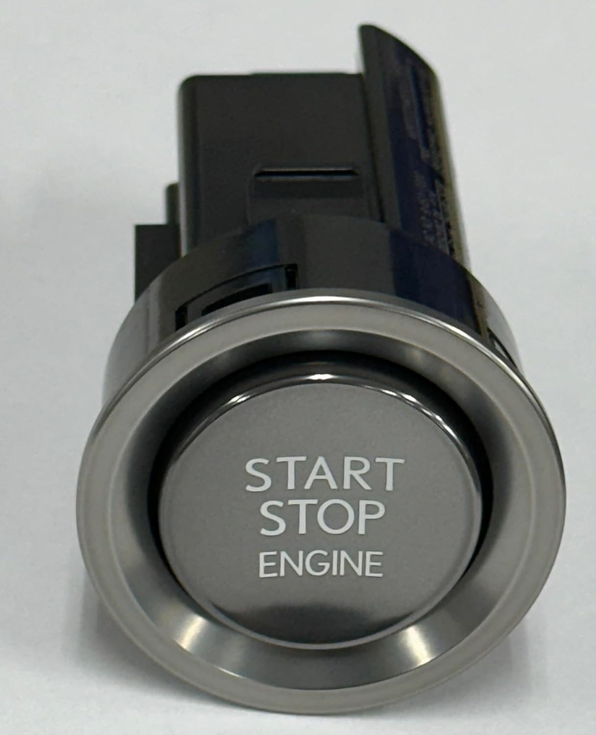 Toyota Push Start Switch Model Number 89611-11012 image number 2