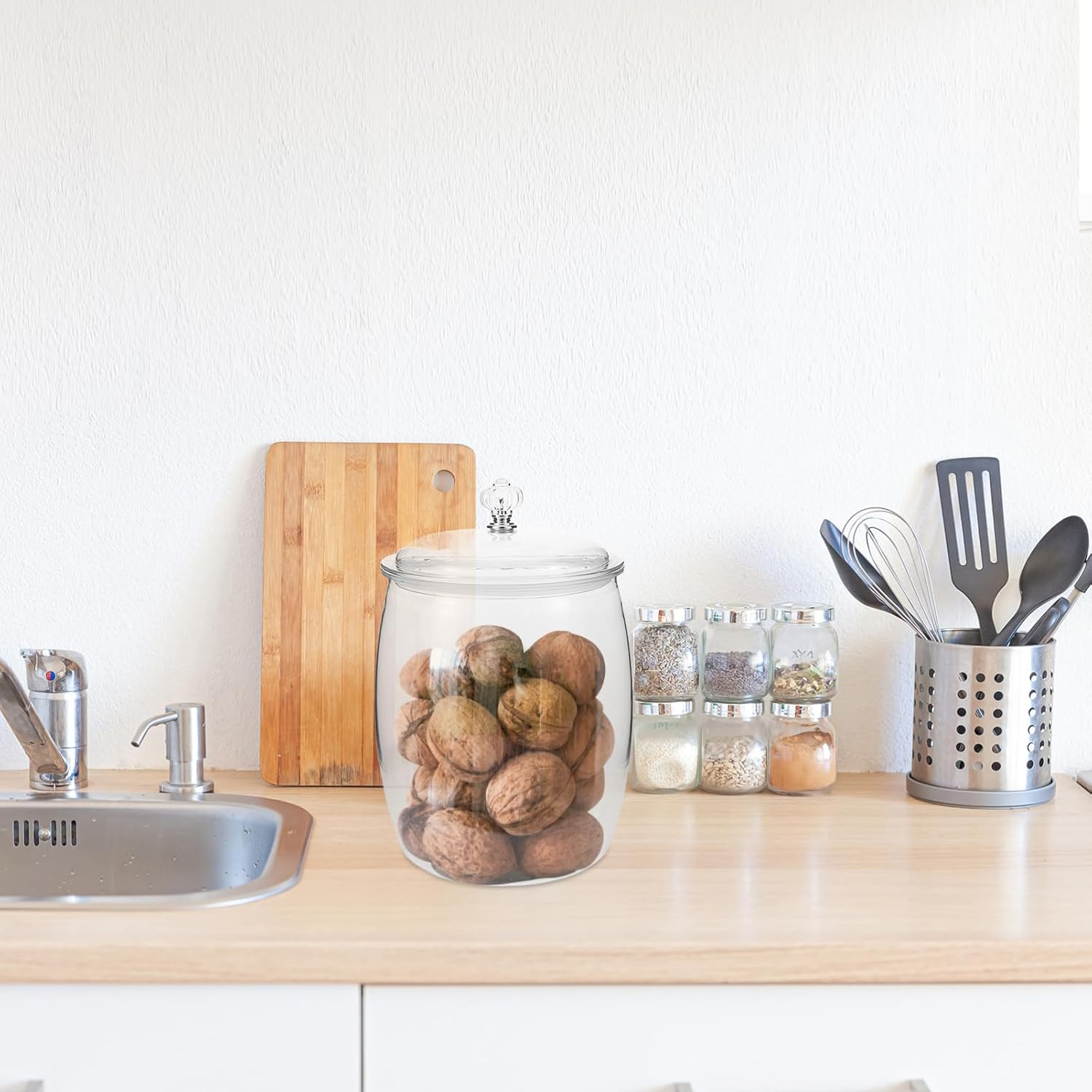 Kichvoe Plastic Candy Jar 3.8L Cookie Jars Airtight Dry Food Container Cotton Ball Holder Wide Snack Jar for Dog Treats Laundry Paper Stars image number 4