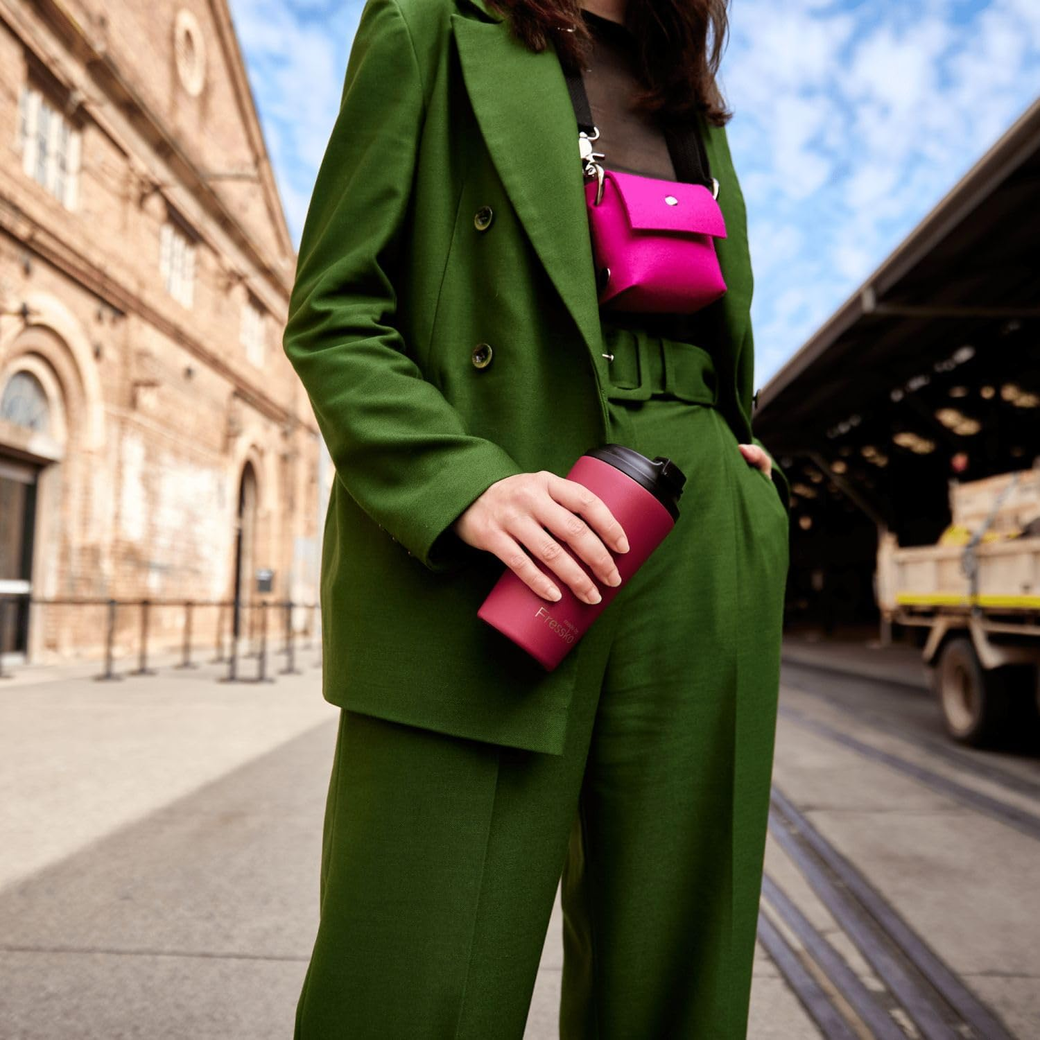 Made by Fressko Reusable Coffee Cup - Stainless Steel Insulated Mug - Leak Proof Travel Cup for Hot/Cold Drinks - 3 Hr Heat Retention - Fits Car Holders & Coffee Machines - Rouge - 16Oz 450Ml image number 4