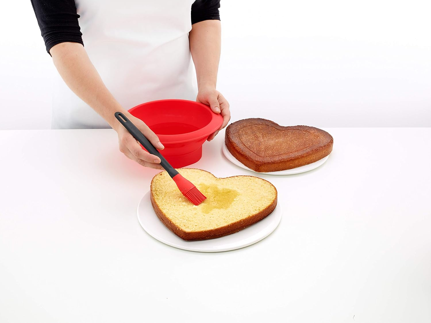 Lekue Heart Cake Mold, Red