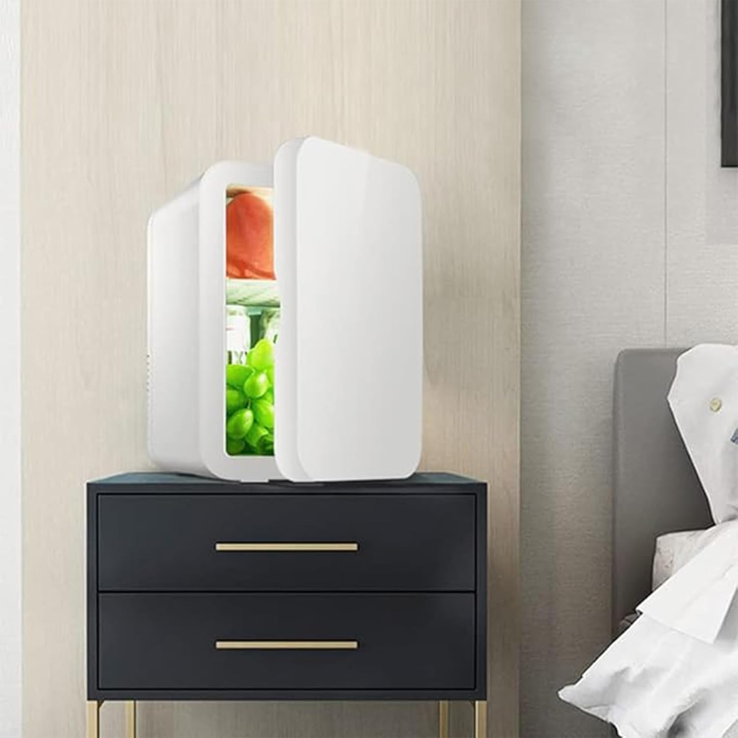 TECHVIDA Portable Mini Refrigerator 8L, Bedroom, Car, Travel, 220V AC/12V DC, White, 1 Door, 1 Shelf, 8L Capacity, 1 Star Energy Efficiency image number 5