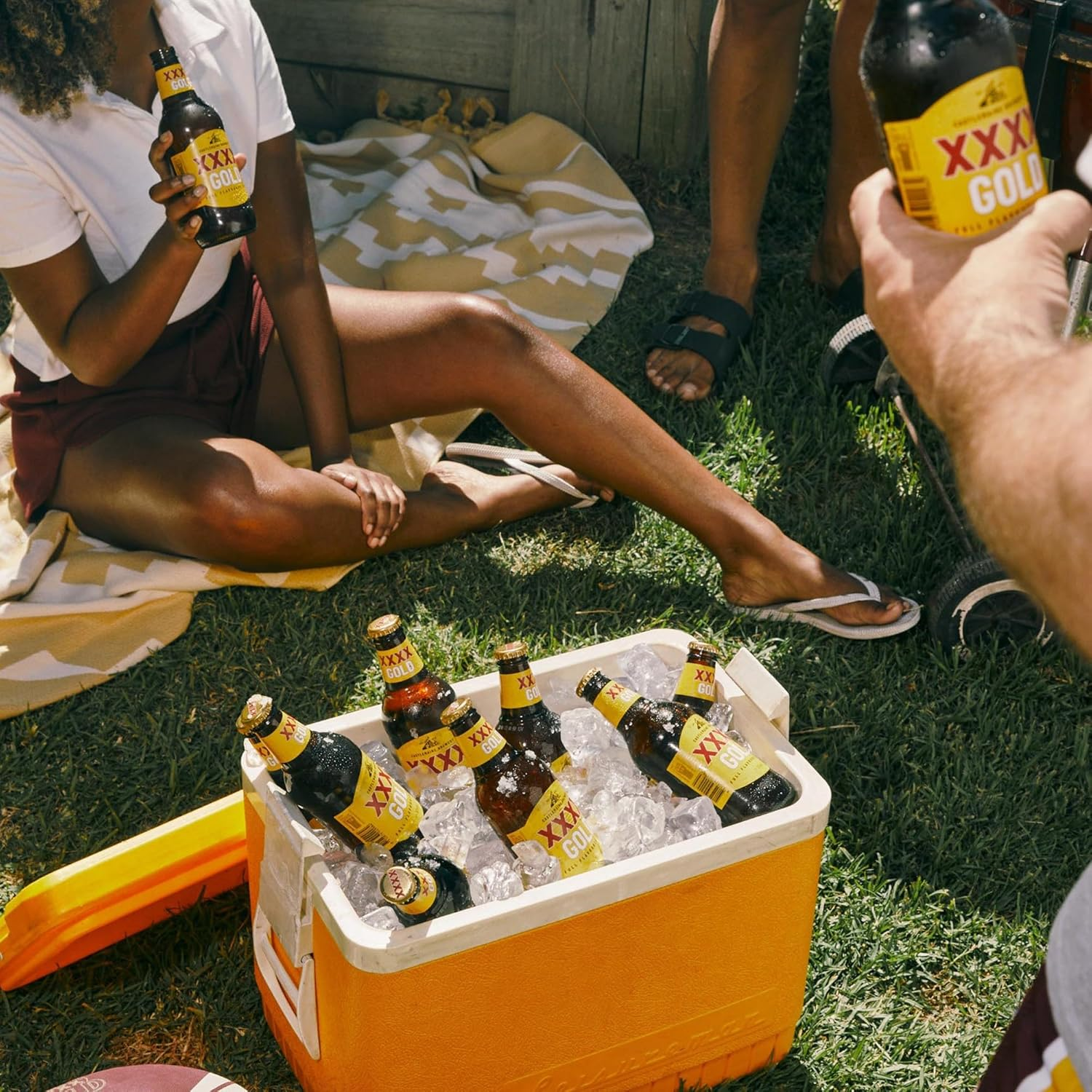 XXXX Gold Mid Strength Australian Lager Beer 3.5% ABV 24 Pack X 375 Ml Bottle Case image number 6