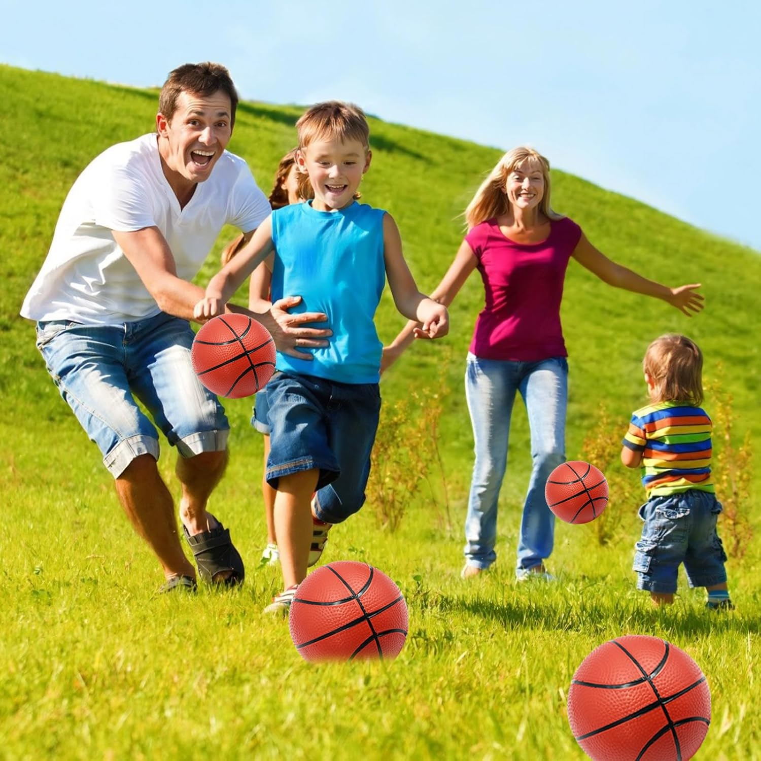 Coriver Mini Basketball Small Inflatable Basketball with Pump, 14 Cm Pool Balls, Beach Balls for Party, Indoor, Outdoor Game, Sports Game for Children and Adults image number 6