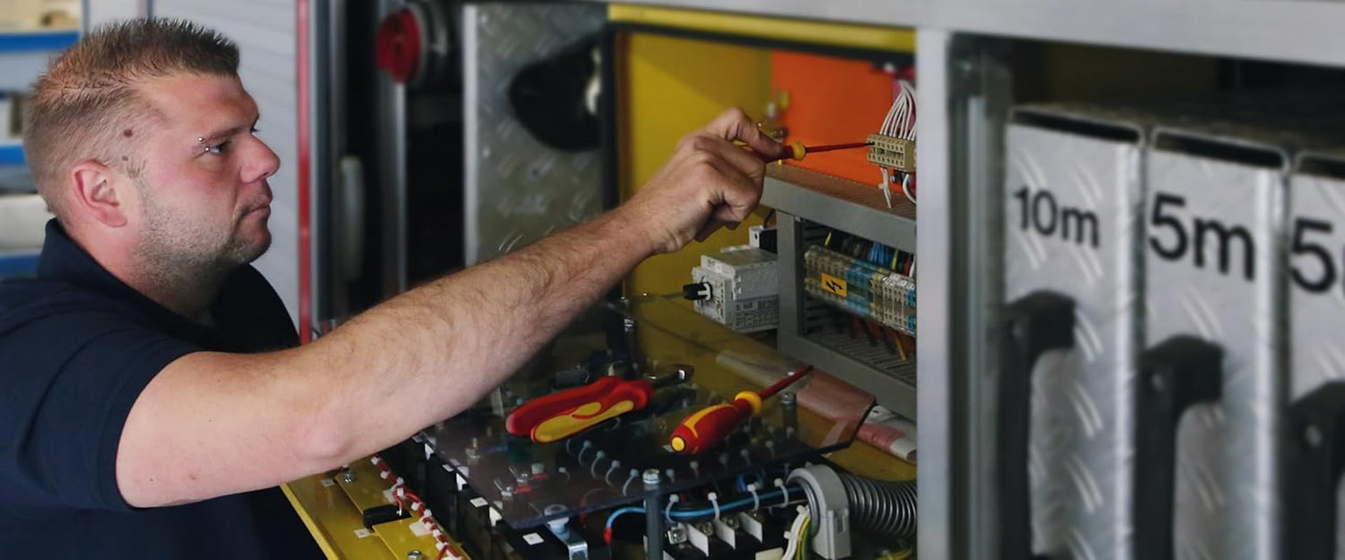 Stahlwille DRALL+ VDE Slotted and Phillips Head Screwdriver Set (6 Pieces) image number 3