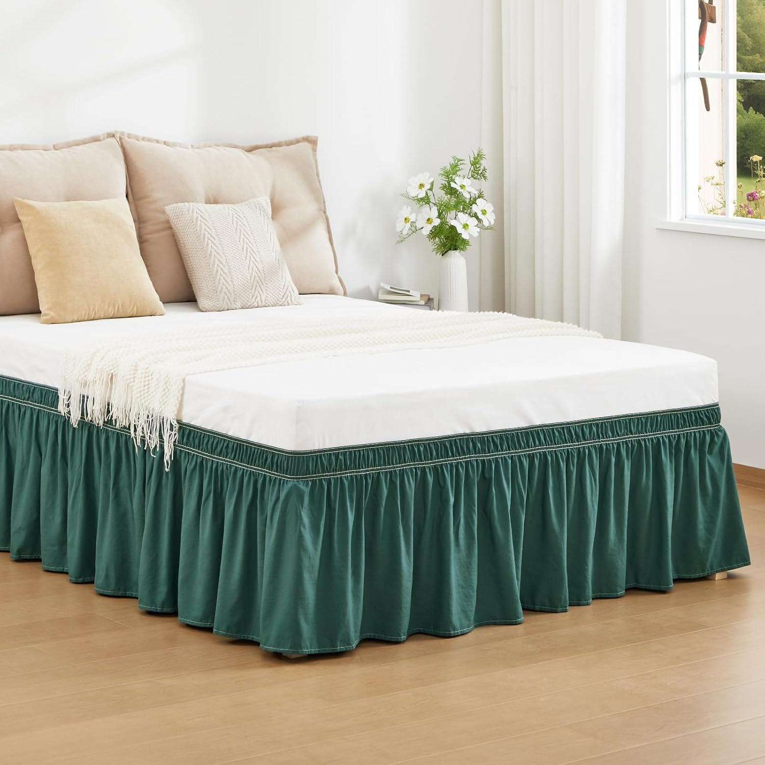 RIMELA Emerald Green Bed Skirt Queen Size 18 Inch Drop, Wrap around Elastic Bedskirt, Dust Ruffle for Adjustable Bed Base Machine Washable Easy to Install Bed Skirts image number 1