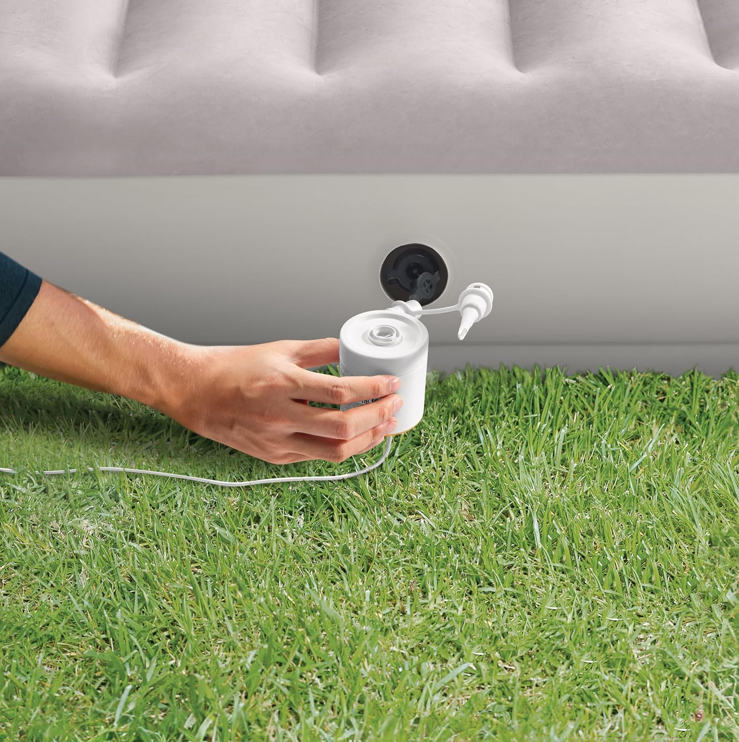 Intex 64177E Dura-Beam Standard Prestige Mid-Rise Air Mattress: Fiber-Tech &ndash; Twin Size &ndash; Quickfill USB Air Pump &ndash; 12In Bed Height &ndash; 300Lb Weight Capacity image number 6