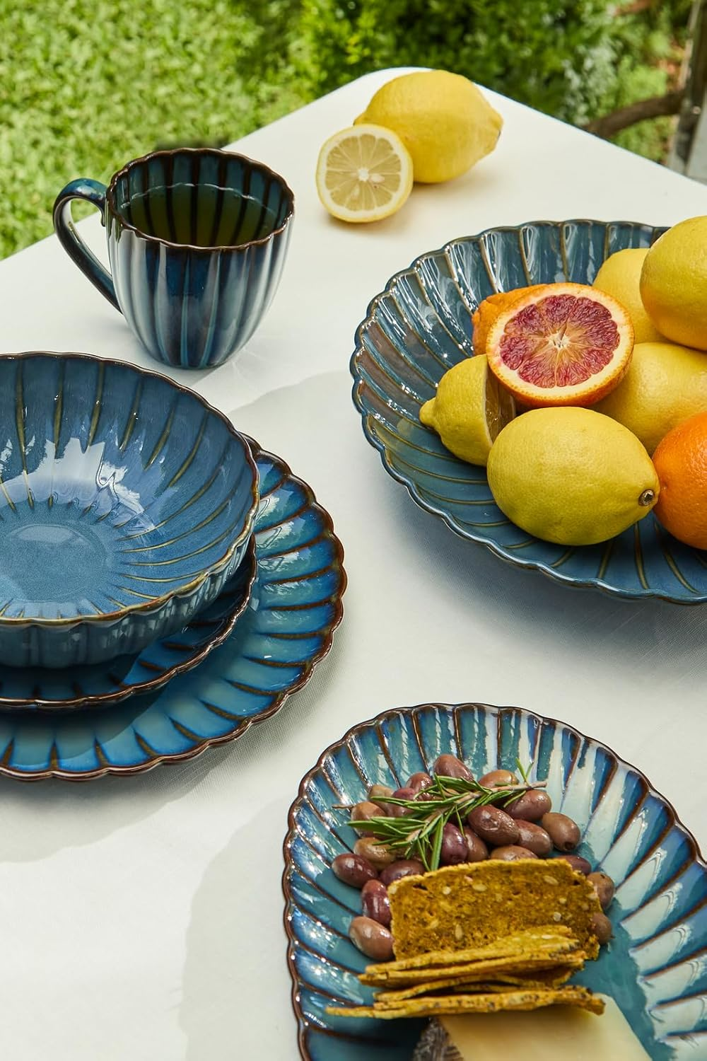 Casa Domani Solare round Platter 33 Cm Azure - Cream image number 2