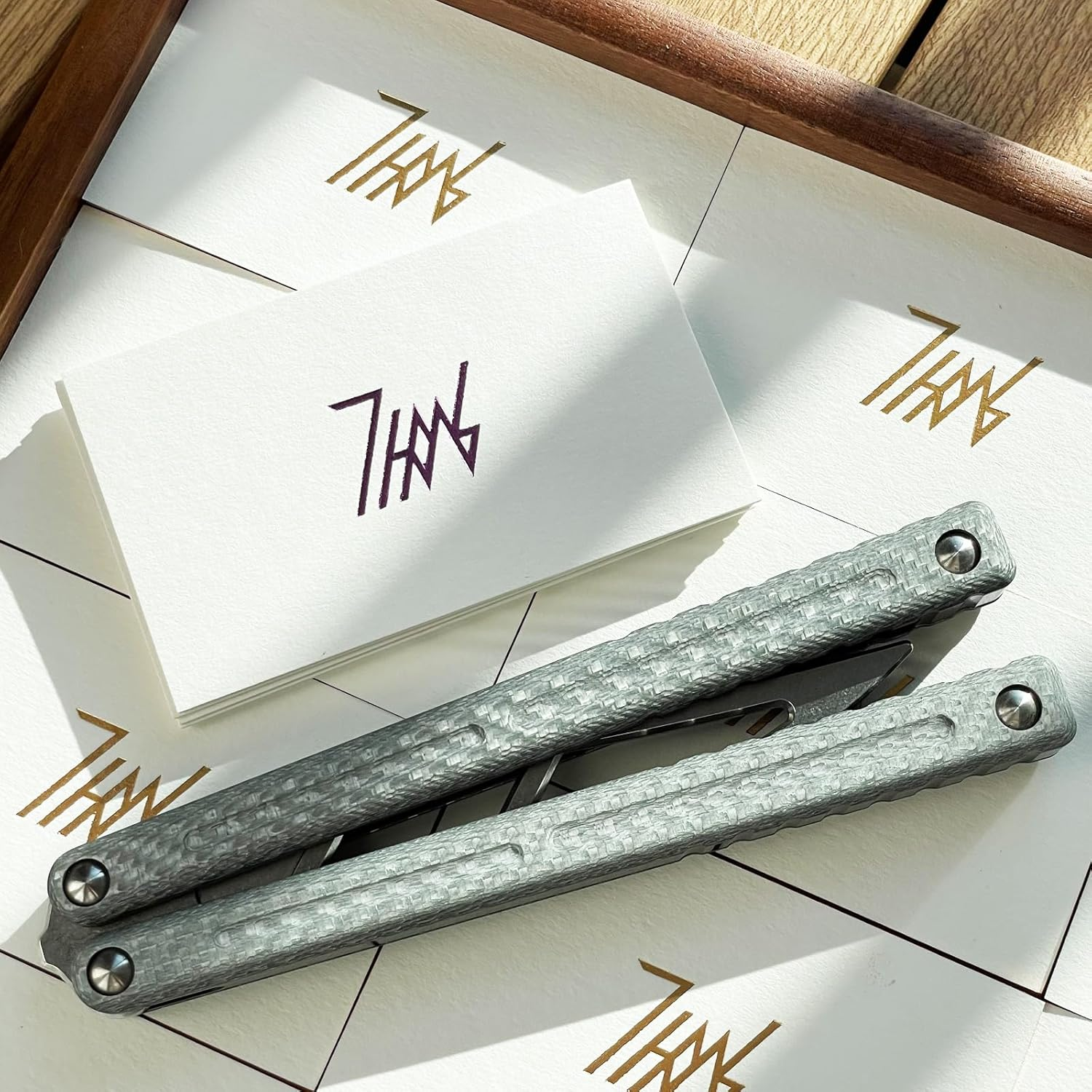 Thomas Refault Bowie, Strive for the Future, Fine-Tuning Bushing System, 7075 AL with G10 / Ultem/Carbon Fiber Channel Handle, Multifunctional Tool (Silver Carbon Fiber with Silver Trainer) - Silver Carbon Fiber With Silver Trainer image number 2