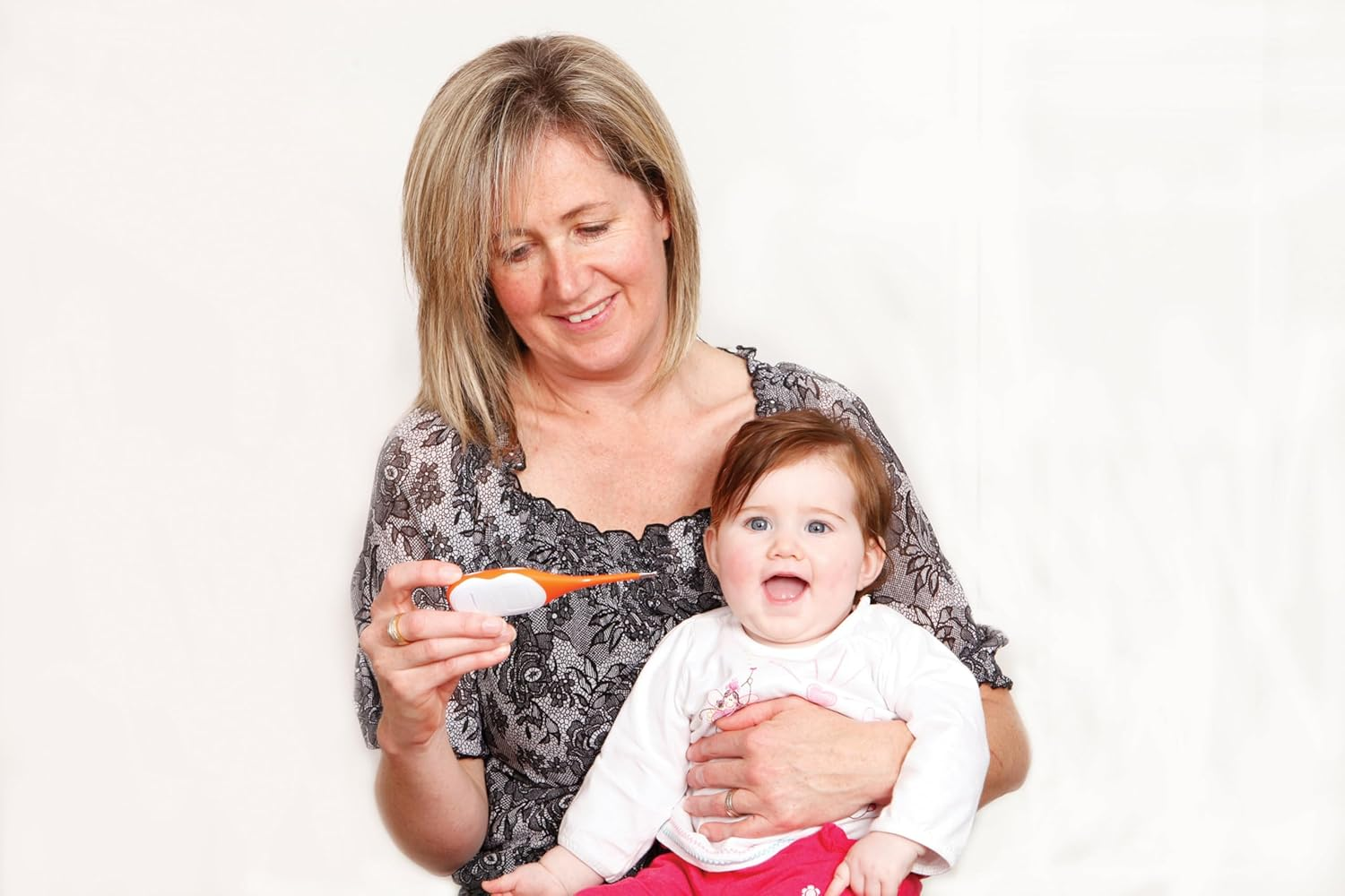 Dreambaby Rapid Response Digital Baby Thermometer with Fever Alert for Underarm or Oral Temperature Readings - Fast & Accurate Digital Thermometer for Babies - Orange image number 5