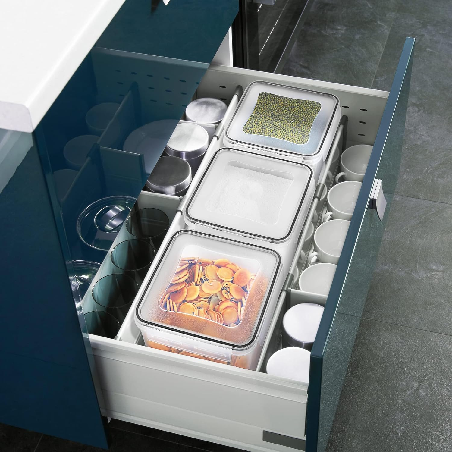 YOZOTI Large Airtight Food Storage Containers 5.2L / 176Oz, BPA Free, 4Pcs Pantry Kitchen Organization Set for Flour, Sugar, Baking Supplies, Plastic Flour Container with 20 Labels & Maker (5.2L*4) image number 3