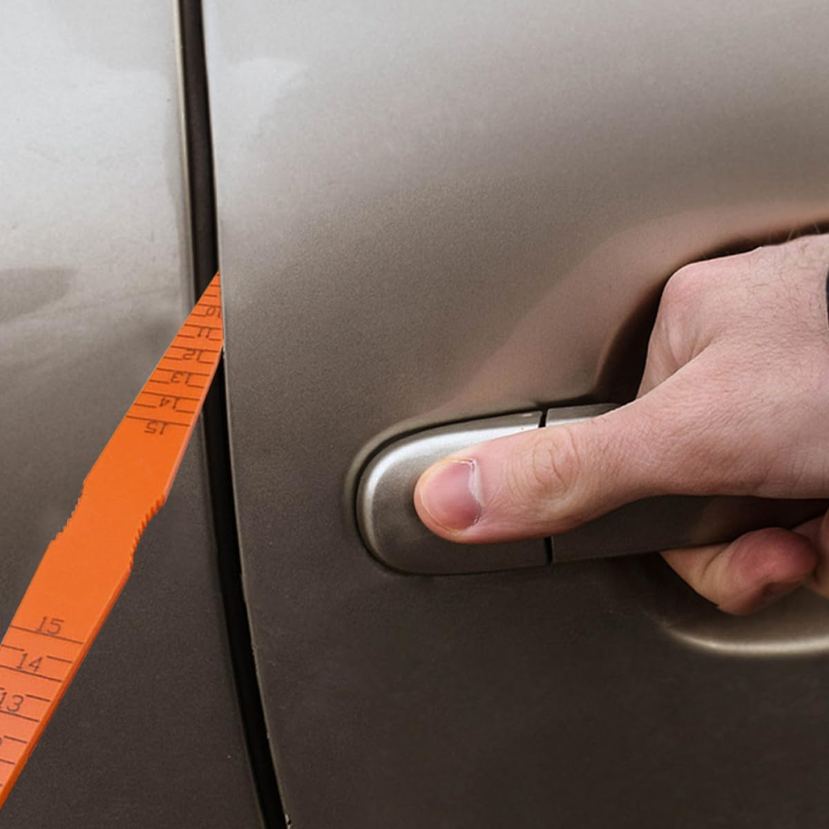 Cabilock 2Pcs Automotive Door Panel Gap Alignment Gauge Plastic Snake Ruler Measuring Tools Taper and Scale Gauge for Vehicle Body Gap Adjustment and Hinge Alignment image number 3