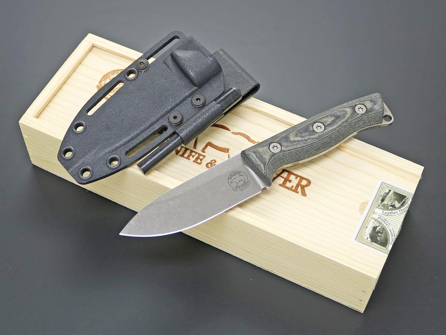 White River Ursus Cub, Black and Olive Drab Linen Micarta Handle image number 2