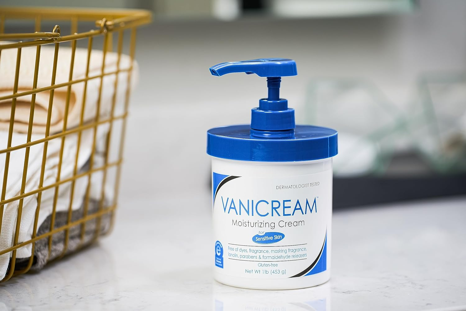 Vanicream Moisturizing Skin Cream with Pump for Sensitive Skin - Can Be Used for Eczema, Psoriasis, Ichthyosis, and Itch - Dermatologist Tested &ndash; Free of Dye, Fragrance, and Preservatives - 16 Oz image number 3
