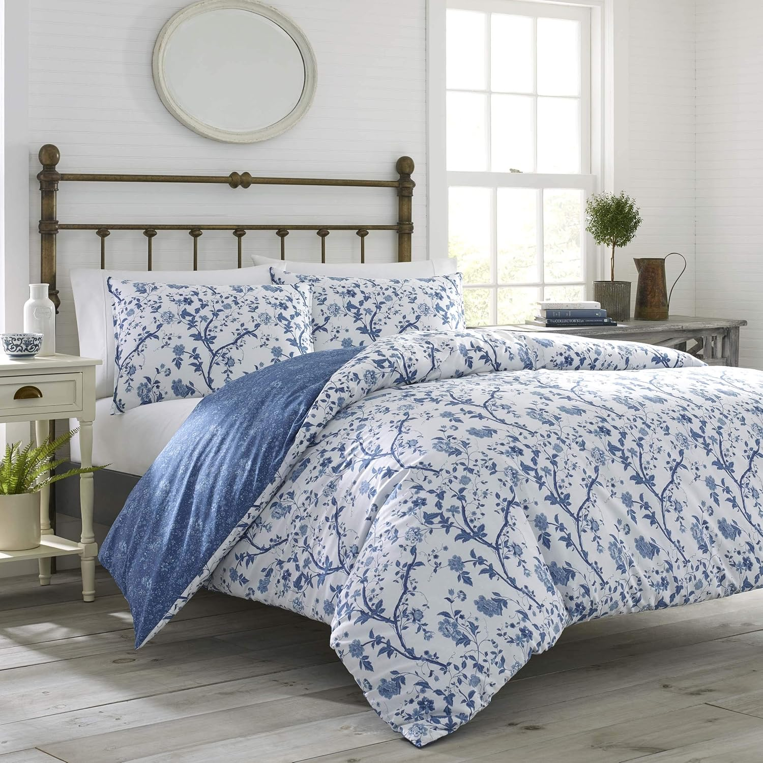 Laura Ashley Home Elise Duvet Cover Set, Full/Queen, Medium Blue image number 5