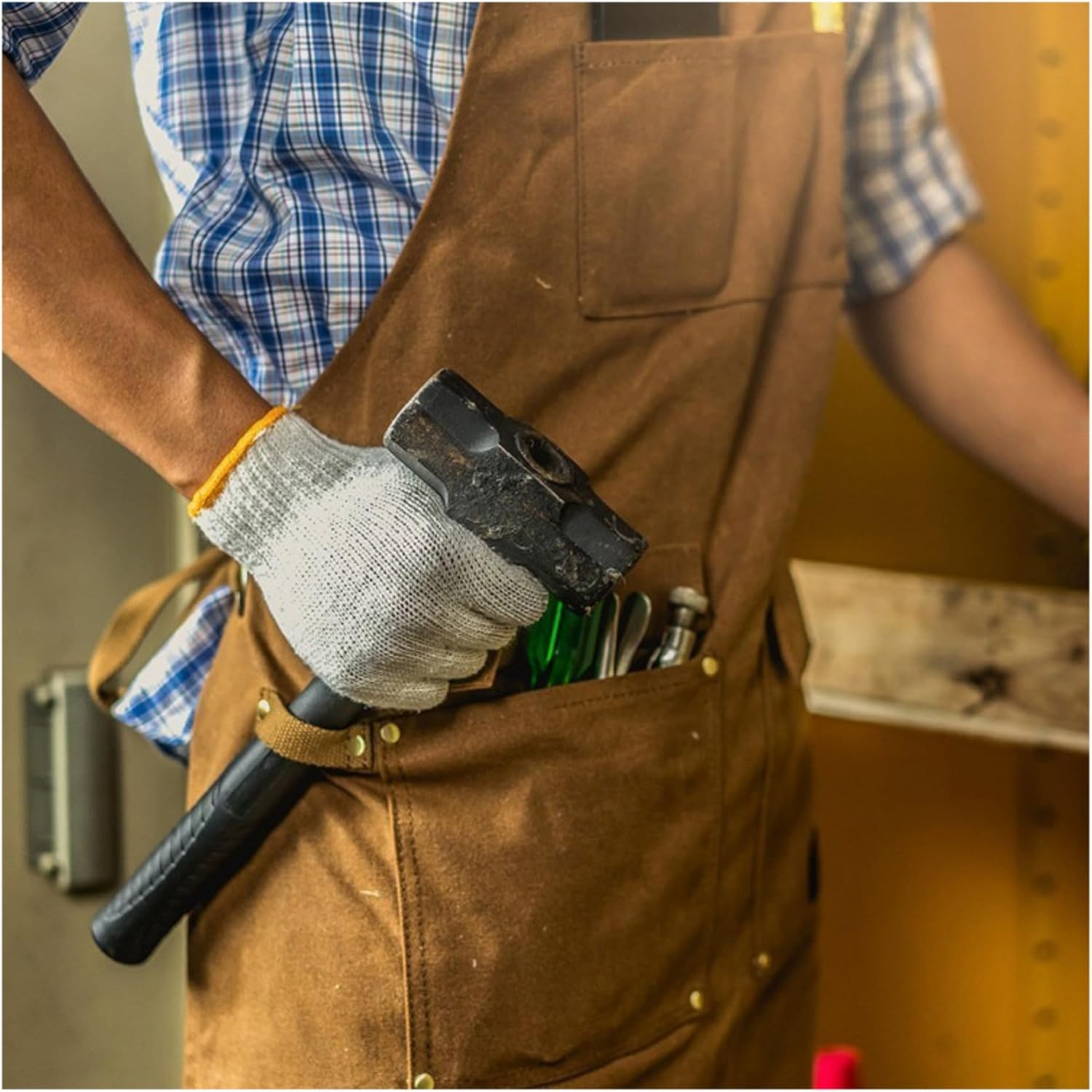 JOVALA Chef Apron Waterproof Cooking Gardening Apron with Adjustable Straps & 4 Pockets for Men Women Canvas Shop Apron Carpenters Barista Woodworking Heavy Duty Work - Black image number 5