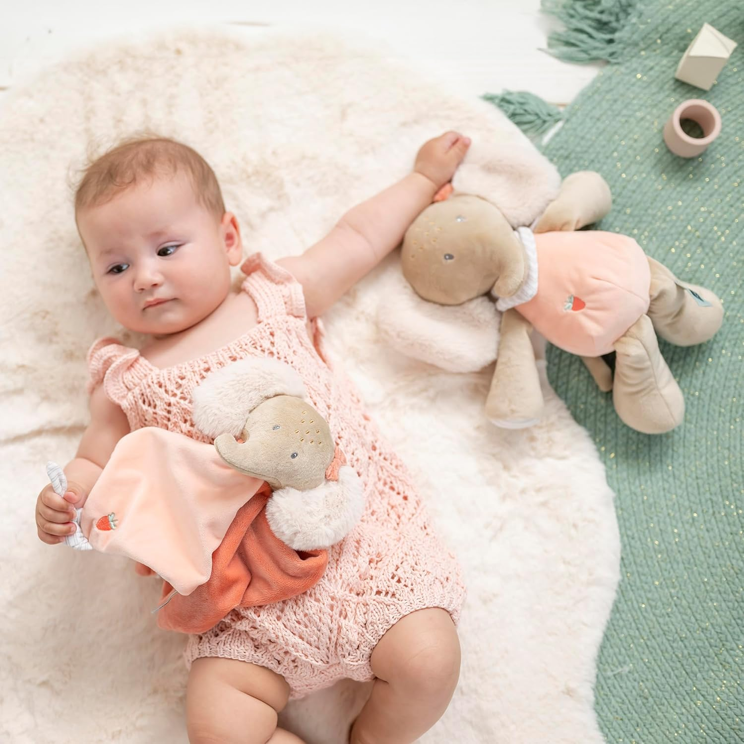 Nattou Comforter Blanket Polyester Elephant Companion from Birth Approx. 40 Cm Flo, Oli & Ernest, Oli Pink image number 1