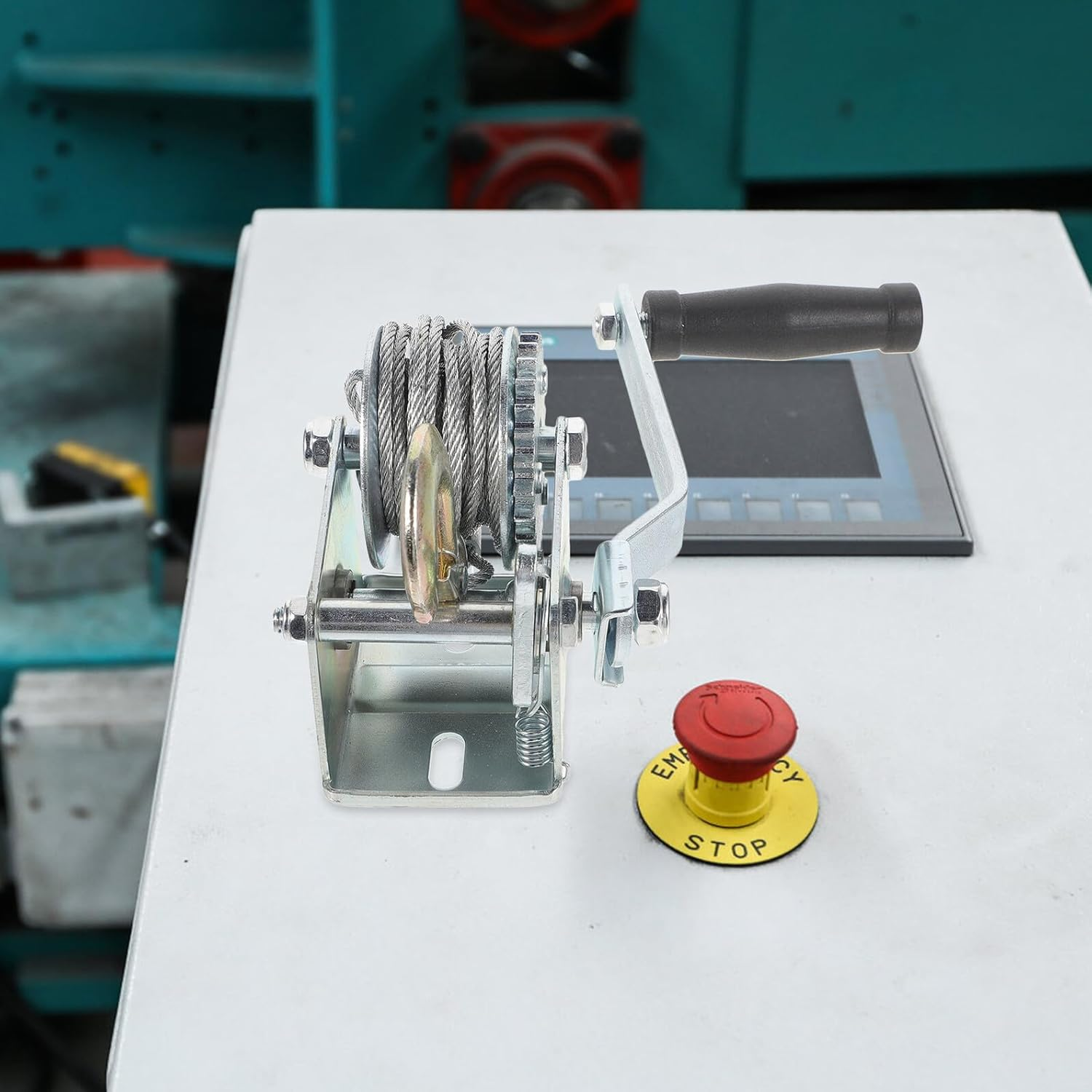 Cabilock Hand Crank Trailer Winch with Steel Cable Compact Portable Mini Manual Winch with Comfortable Grip Handle for Boat ATV Towing and Lifting Tasks image number 4