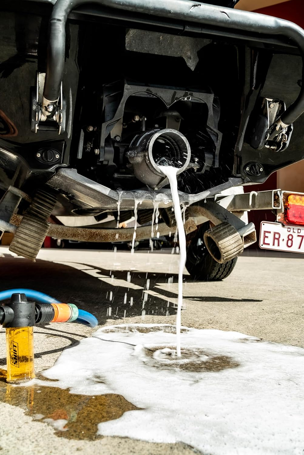 Salt Shift Marine Engine Flush 1 Liter image number 1