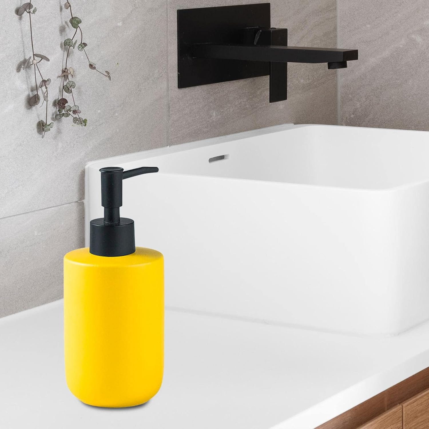 Amagogo Liquid Container with Pump, Soap Dispenser Bottle for Various Settings, Yellow, as Described - Yellow image number 2