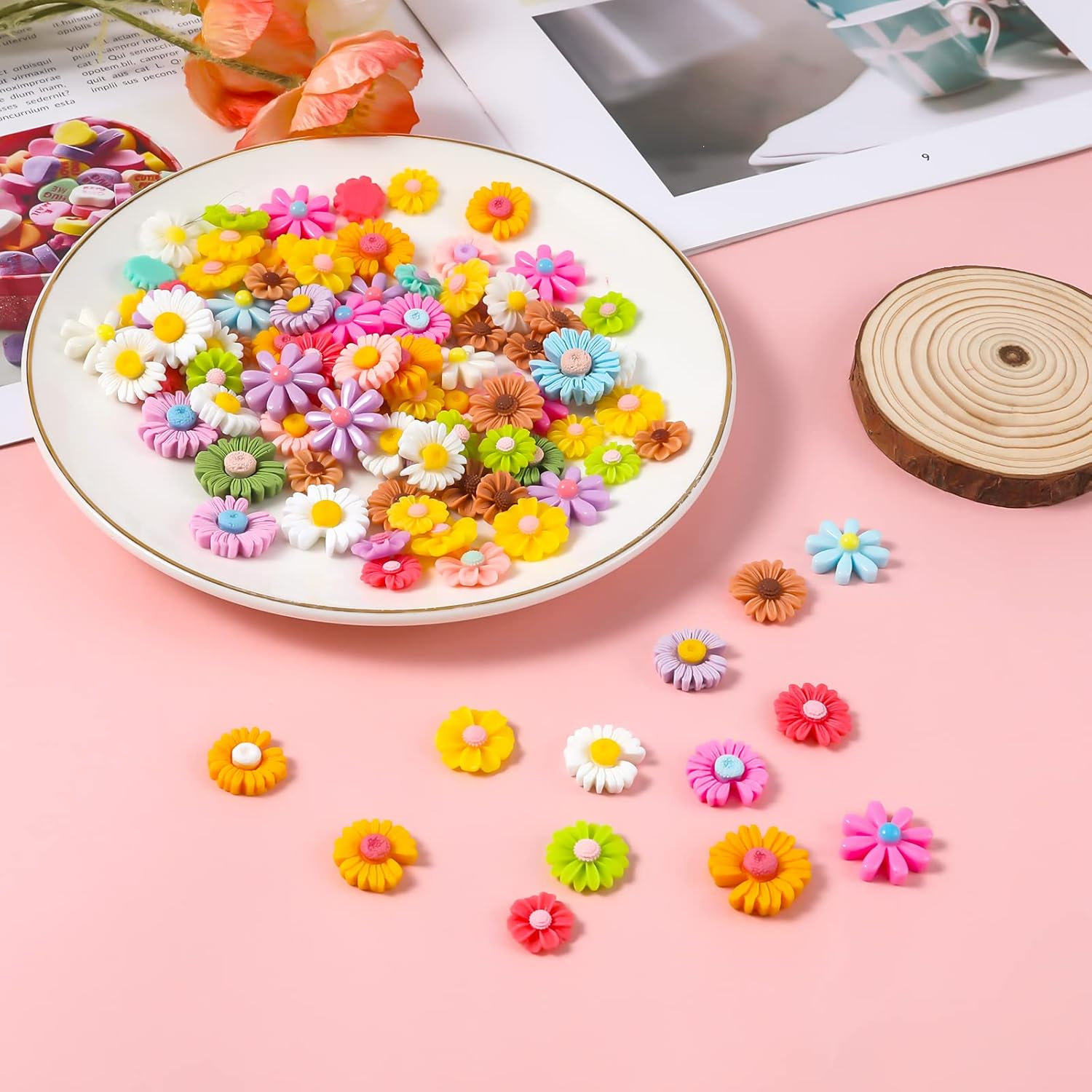 KINBOM 100Pcs Flower Resin Charms, Flatback Resin Beads Daisy Beads for DIY Scrapbooking Jewelry Making Craft Decorations (Mixed Colors) image number 4