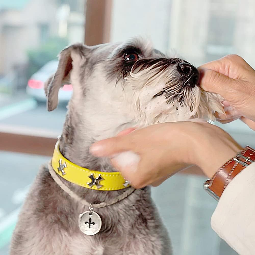 A.P.D.C. Dog Shampoo Other White image number 3