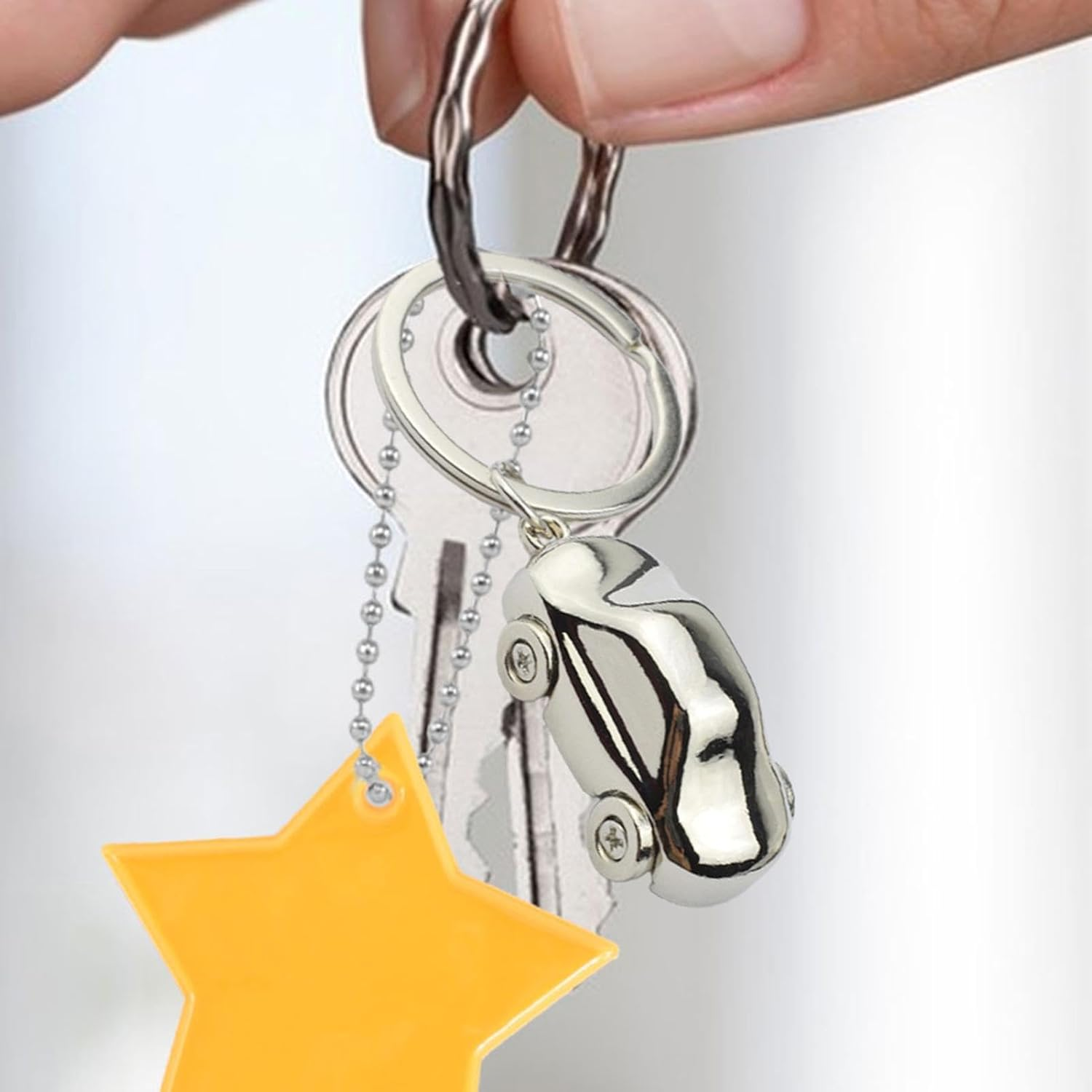 Shurzzesj Car Key Chain Car Key Pendant Metal Key Chain Stylish Cool Metal Model Pendant for Bag, Pocket, Wallet, Car Key, Travel