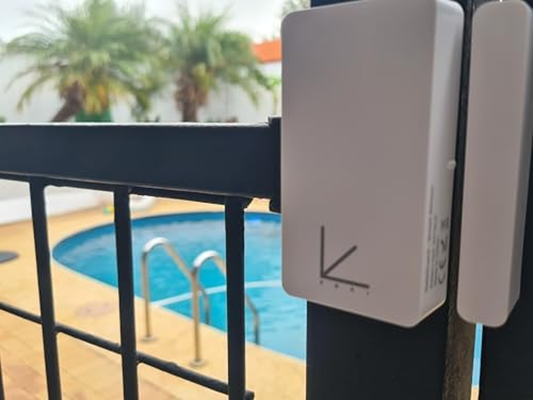 Gateguard Wireless Pool Gate Sensor with Mobile Alerts. Ideal For: Pool Gates, Dog Gates, Kids' Areas, Garage Doors, Doors Opening onto Busy Roads image number 3