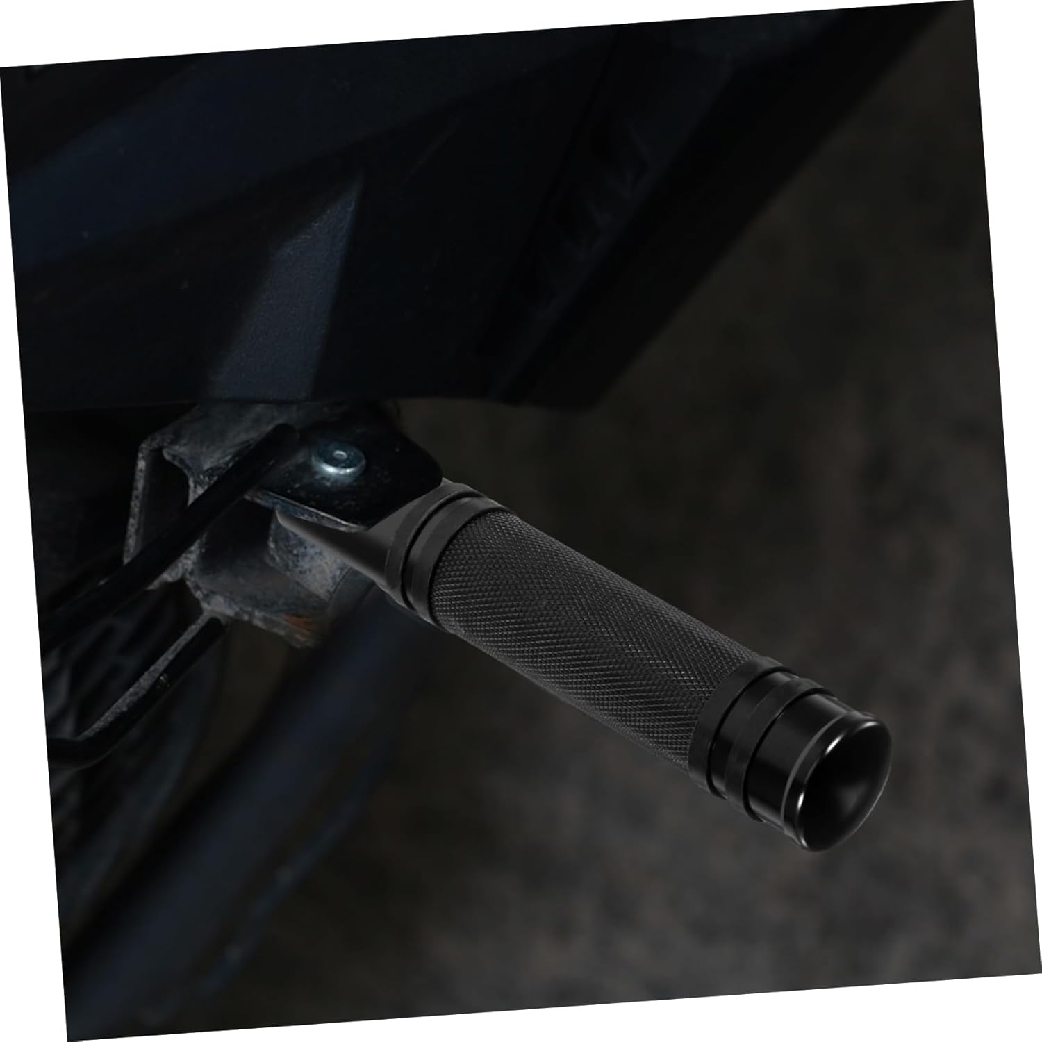 BELLIFFY 2Pcs Motorcycle Foot Pegs Aluminum Skid Design Compatible with Harley Motorcycles Easy Installation Durable Foot Rest for Front and Rear Modification