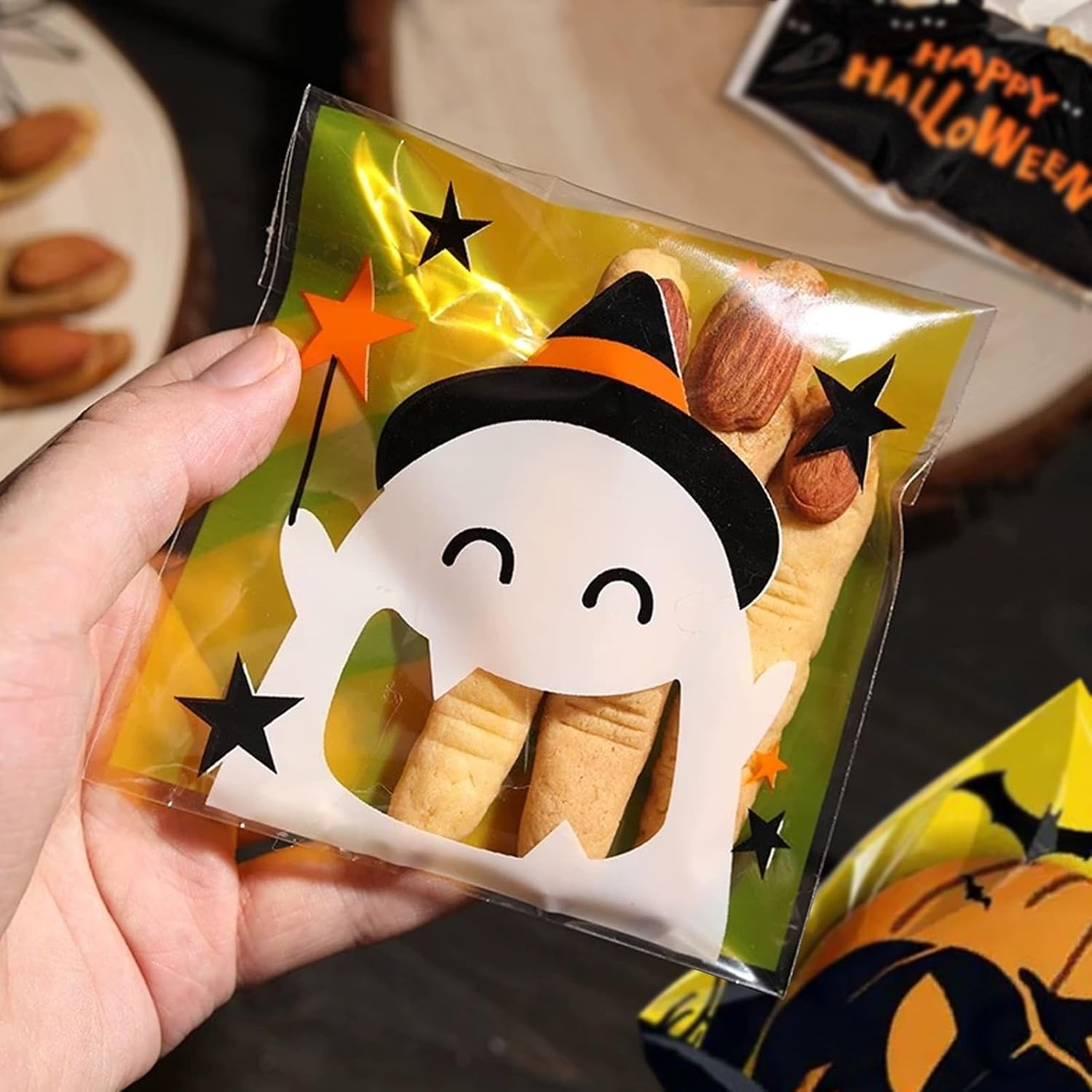 Halloween Candy Bags, 200 Pcs Self Adhesive Halloween Treat Bags Transparent Candy Cookie Bags Trick or Treat Cellophane Bags for Halloween Party Favors