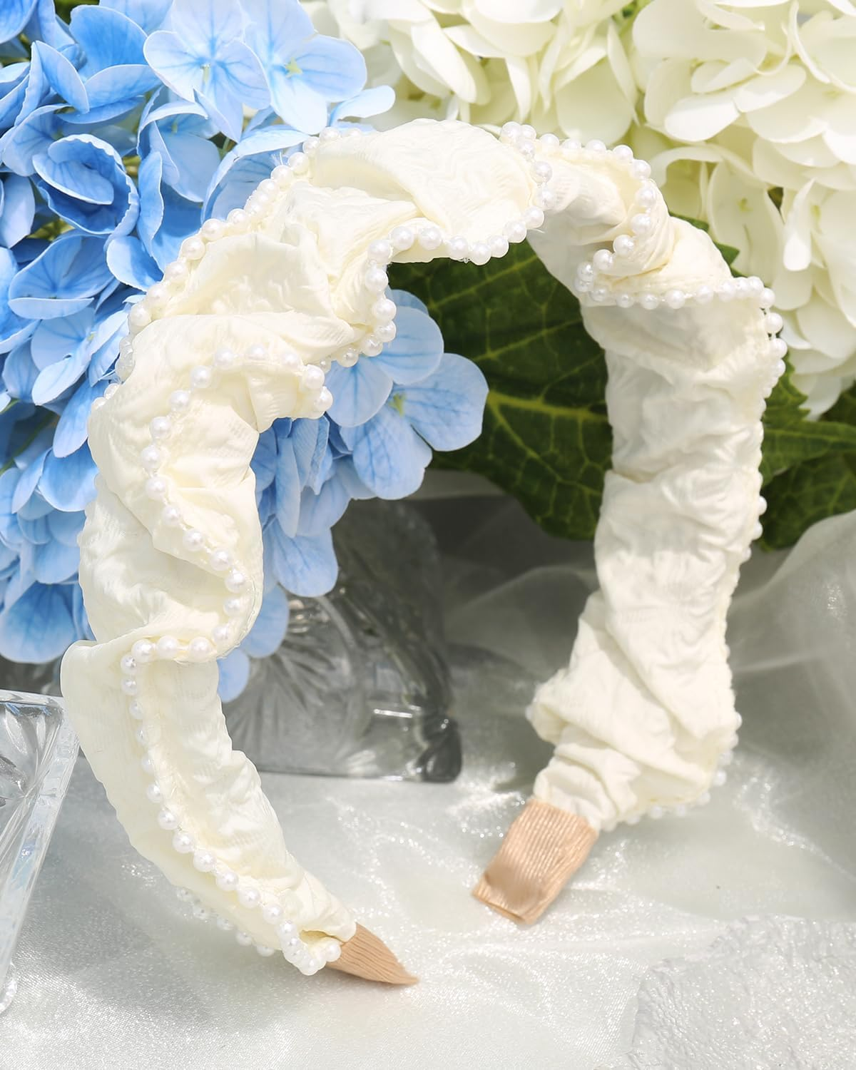 Lislic Women'S White Pearls Pleats Headbands for Women Non Slip, Boho Wide Pearl Cloth Headband, Girls Hair Accessories Christmas Gift (Cream Pleats)