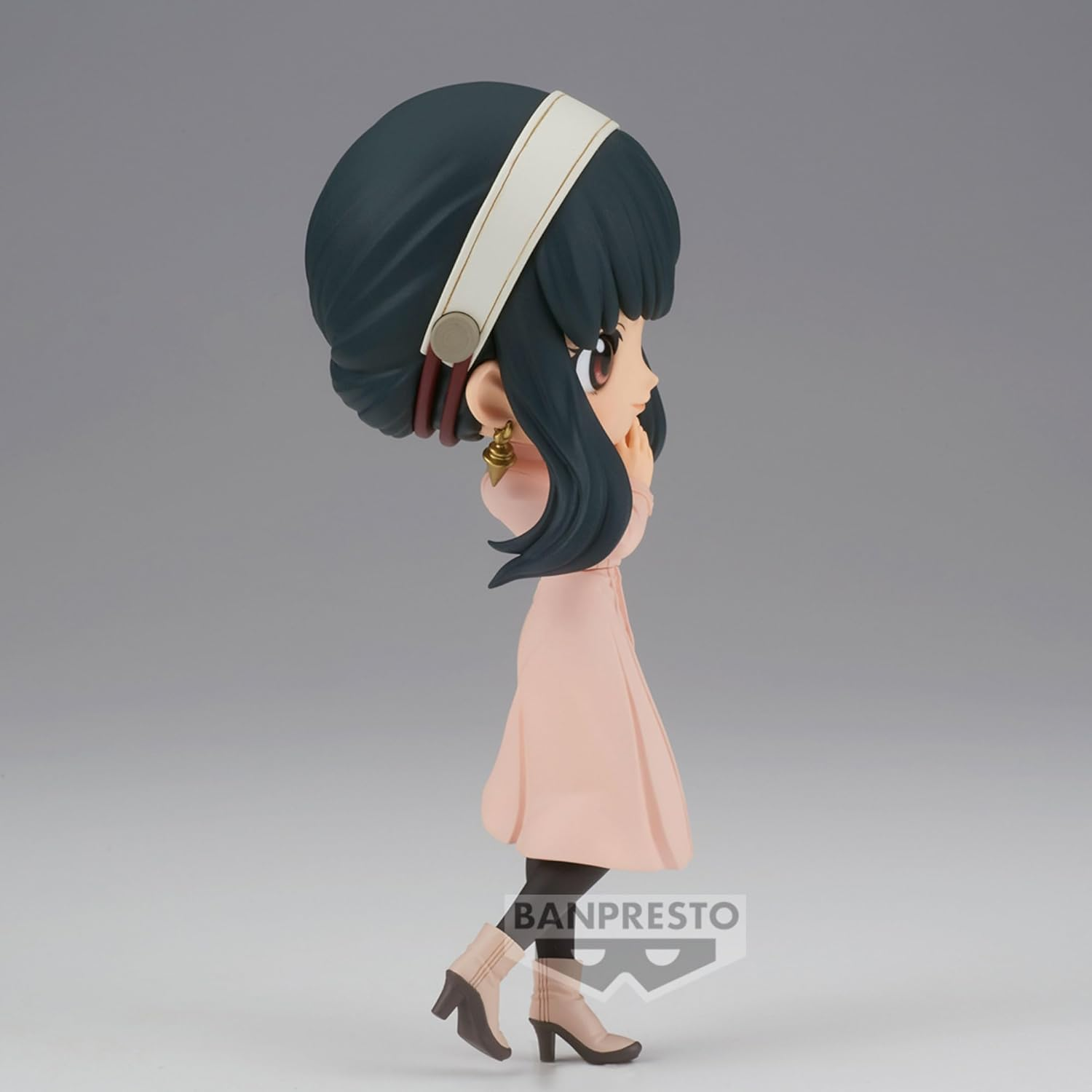 Banpresto Spy&times;Family Q Posket Yor Forger Going Out Ver. image number 3