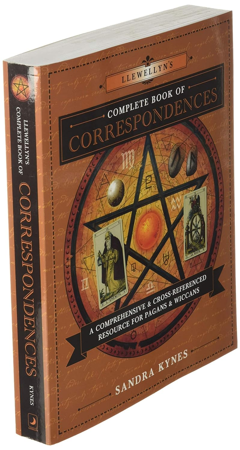 Llewellyn'S Complete Book of Correspondences: a Comprehensive & Cross-Referenced Resource for Pagans & Wiccans: 4 image number 1